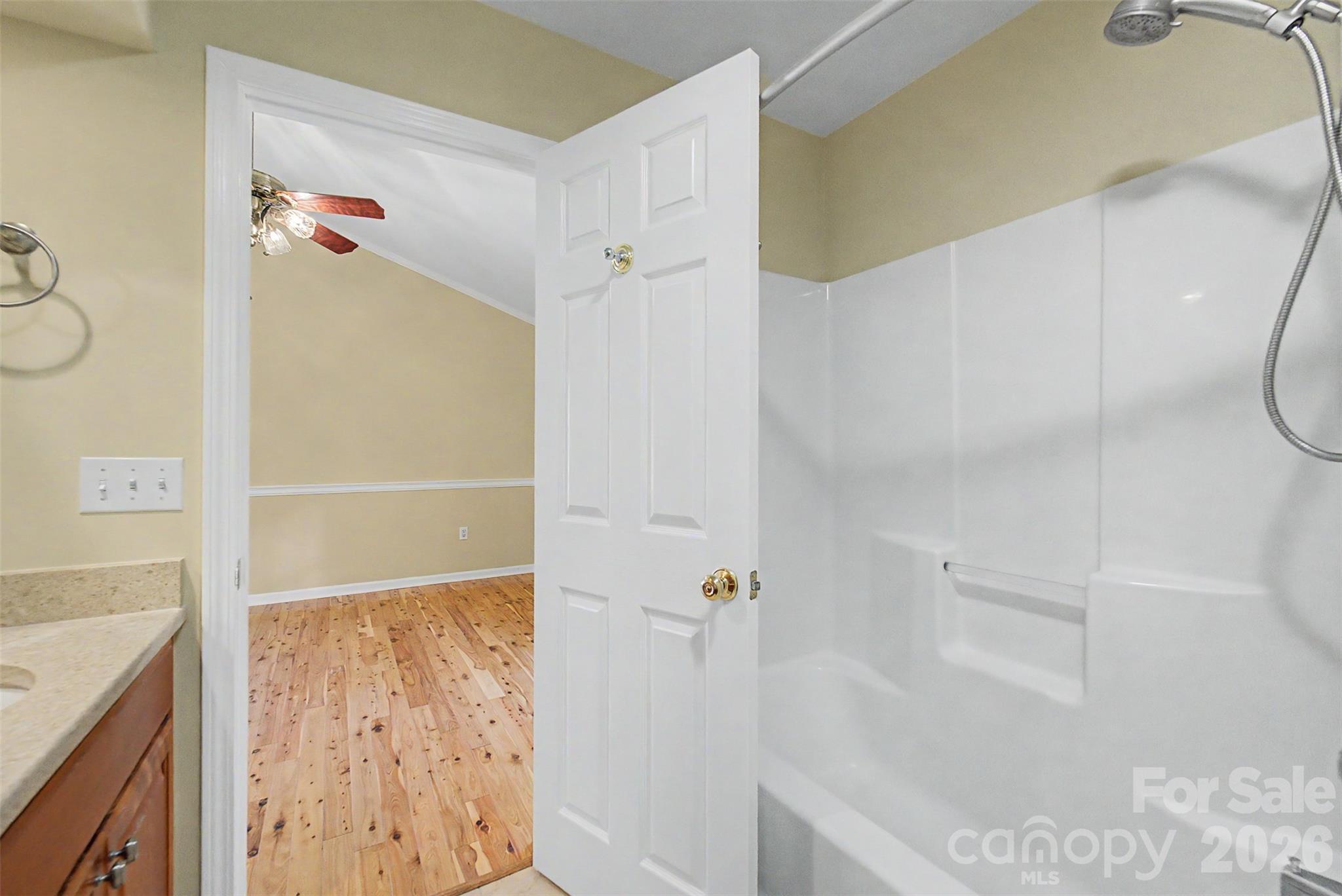 605 Toy Cove Road — Sylva