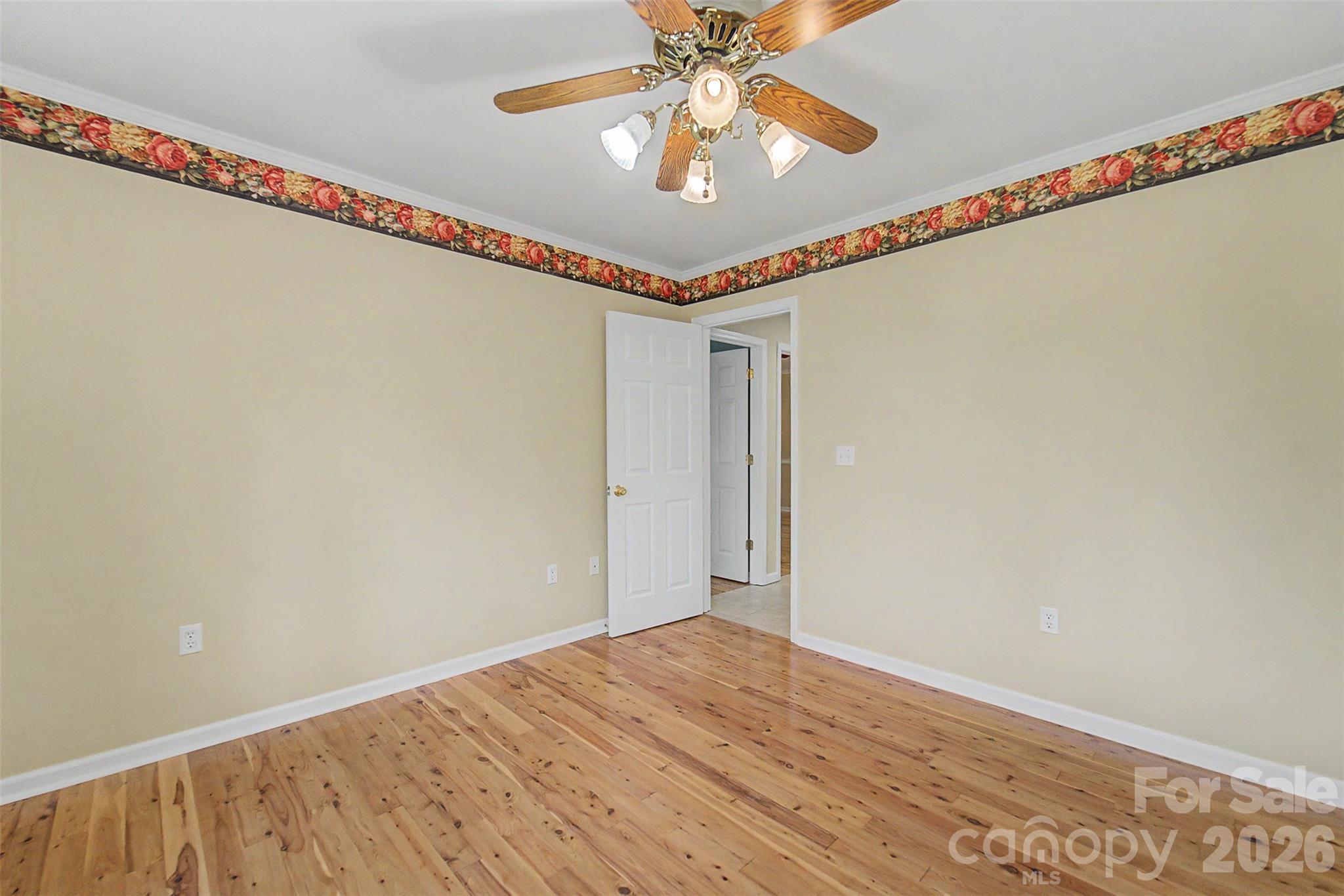 605 Toy Cove Road — Sylva