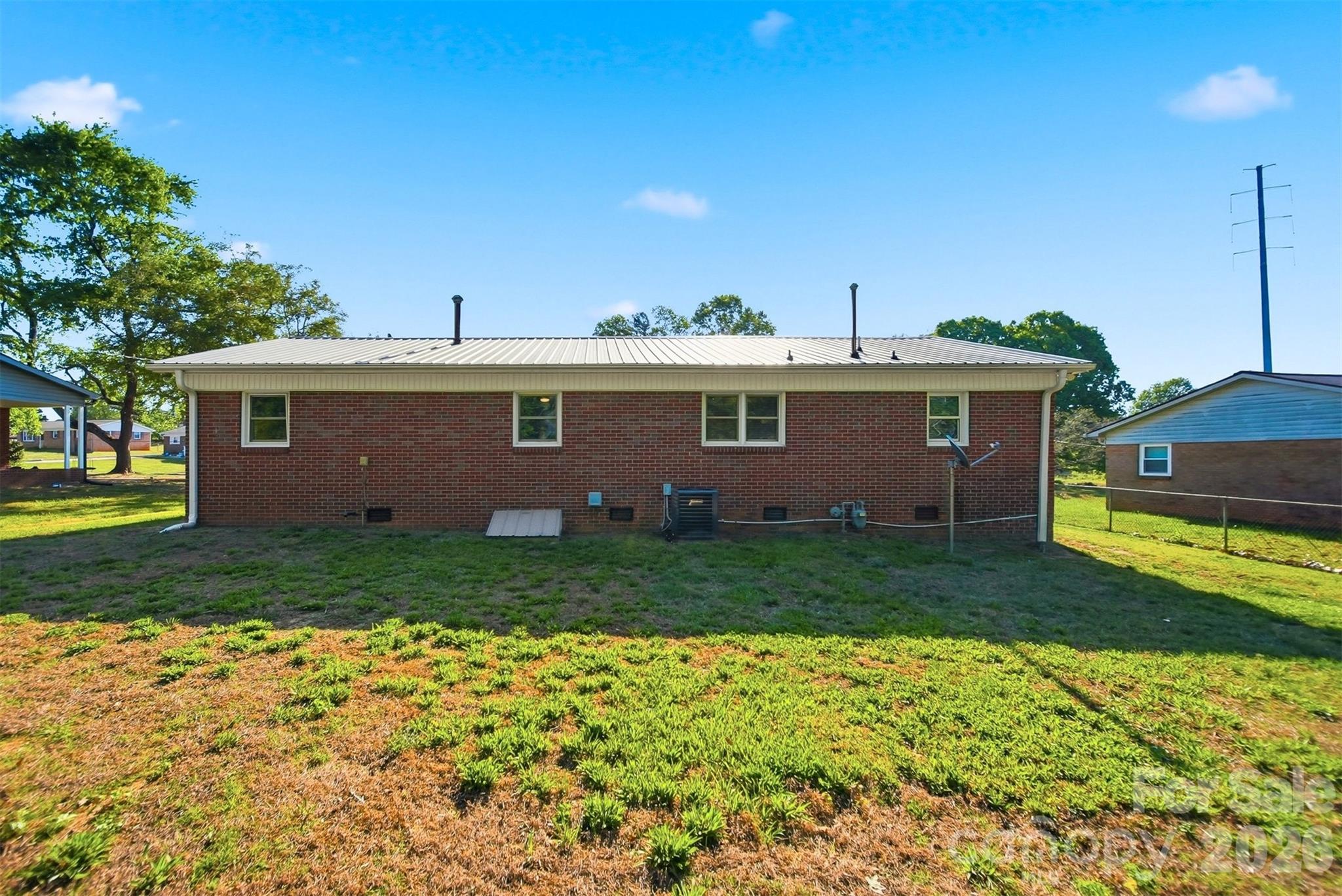1745 26th Street NE — Hickory