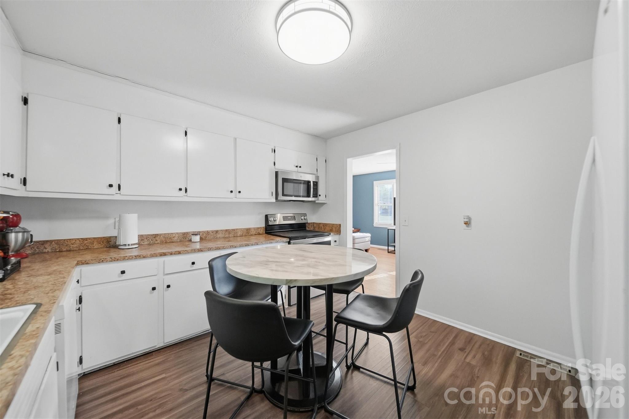 1745 26th Street NE — Hickory