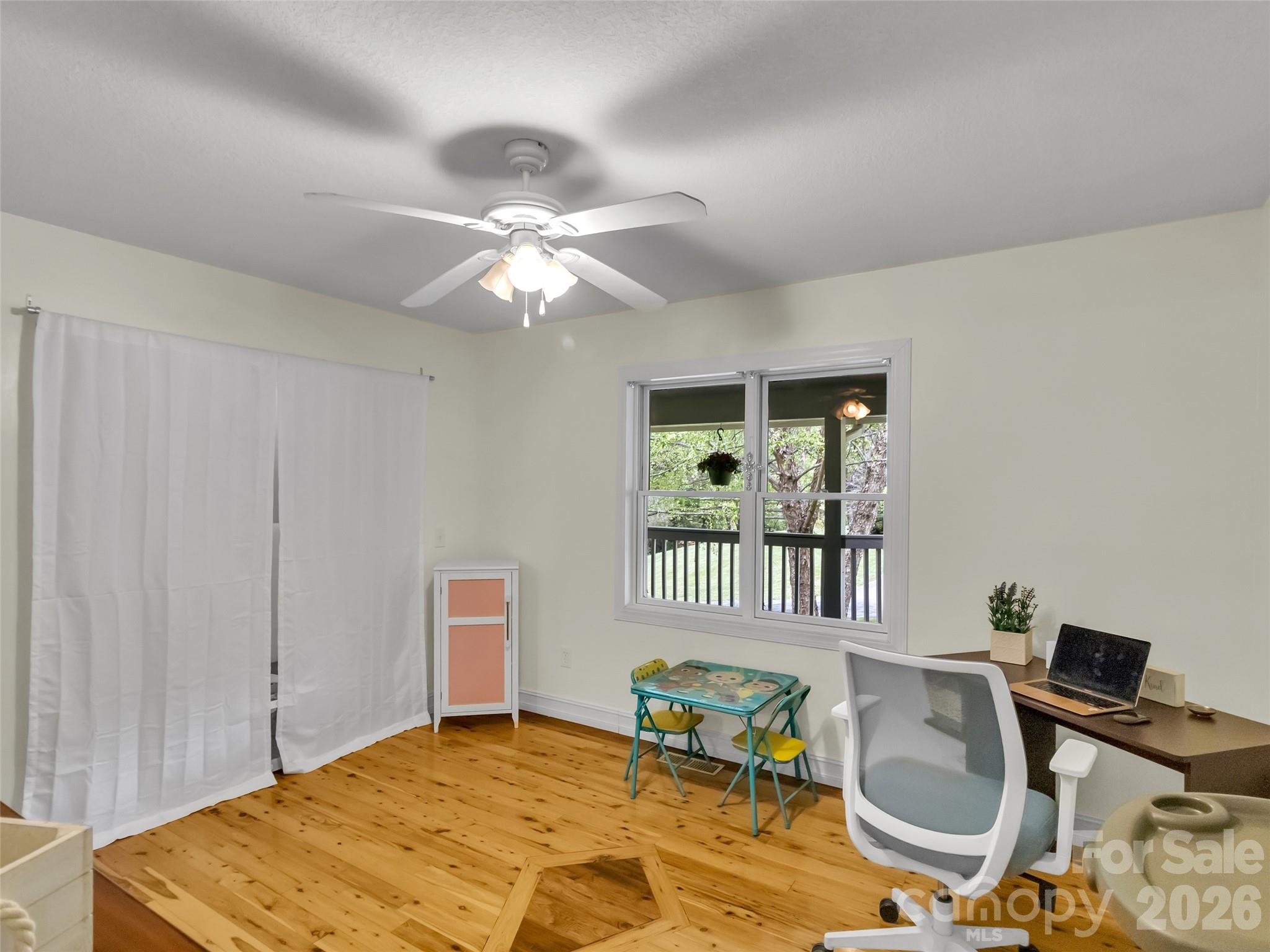 129 Hooper Haven Drive — Waynesville