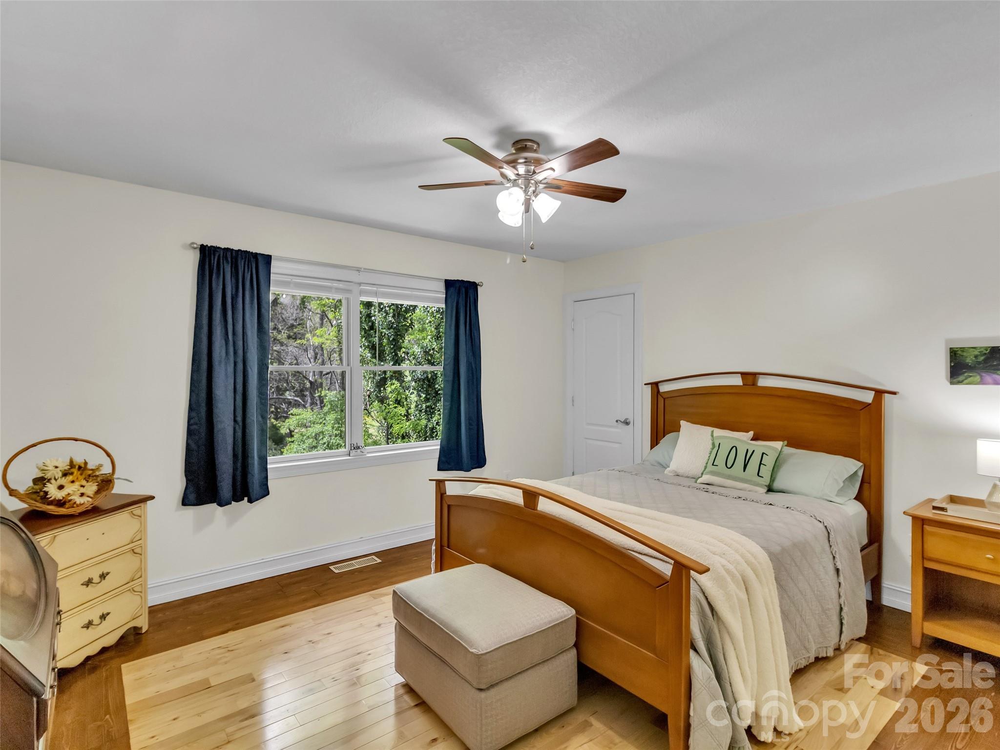 129 Hooper Haven Drive — Waynesville