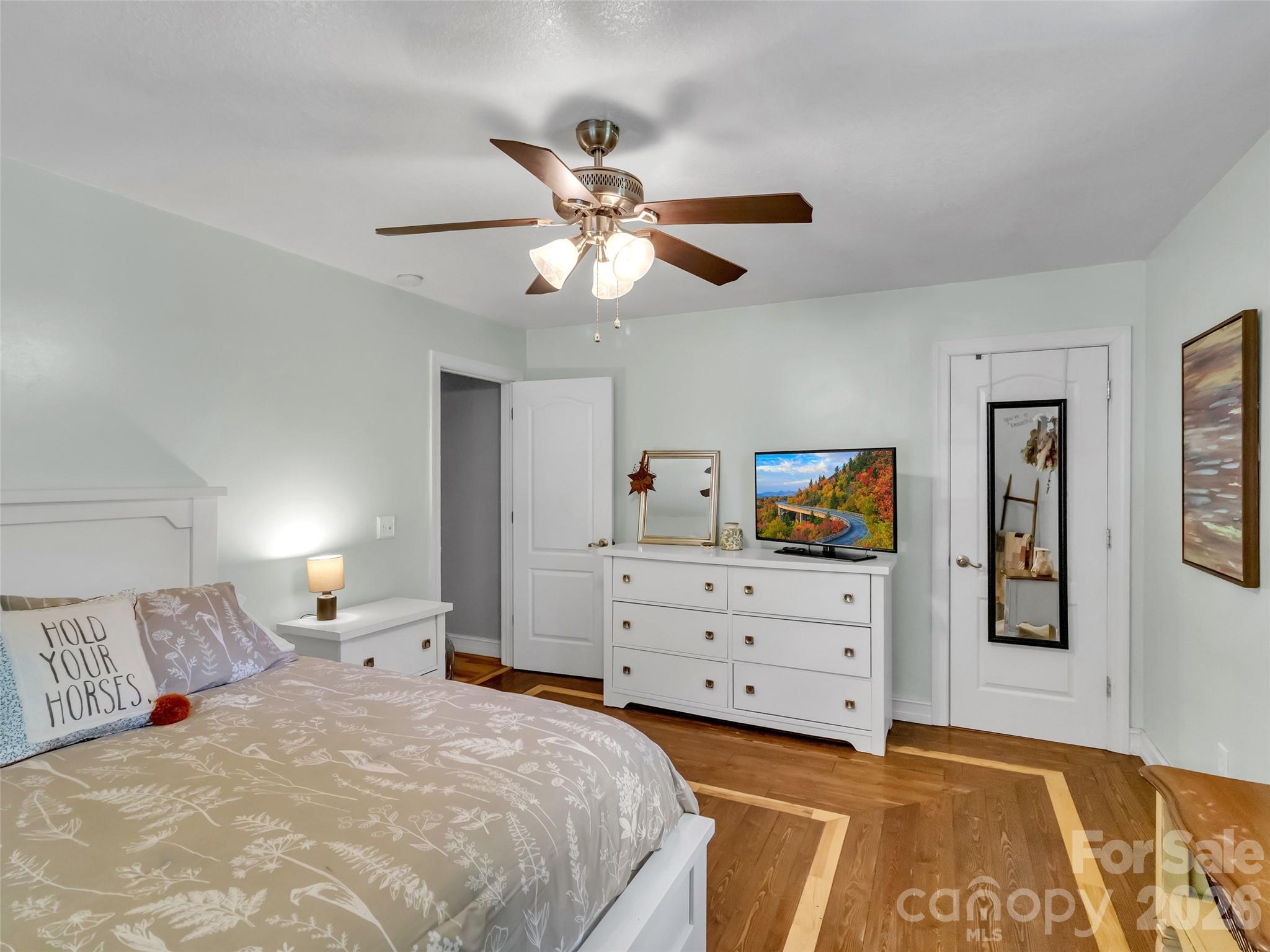 129 Hooper Haven Drive — Waynesville
