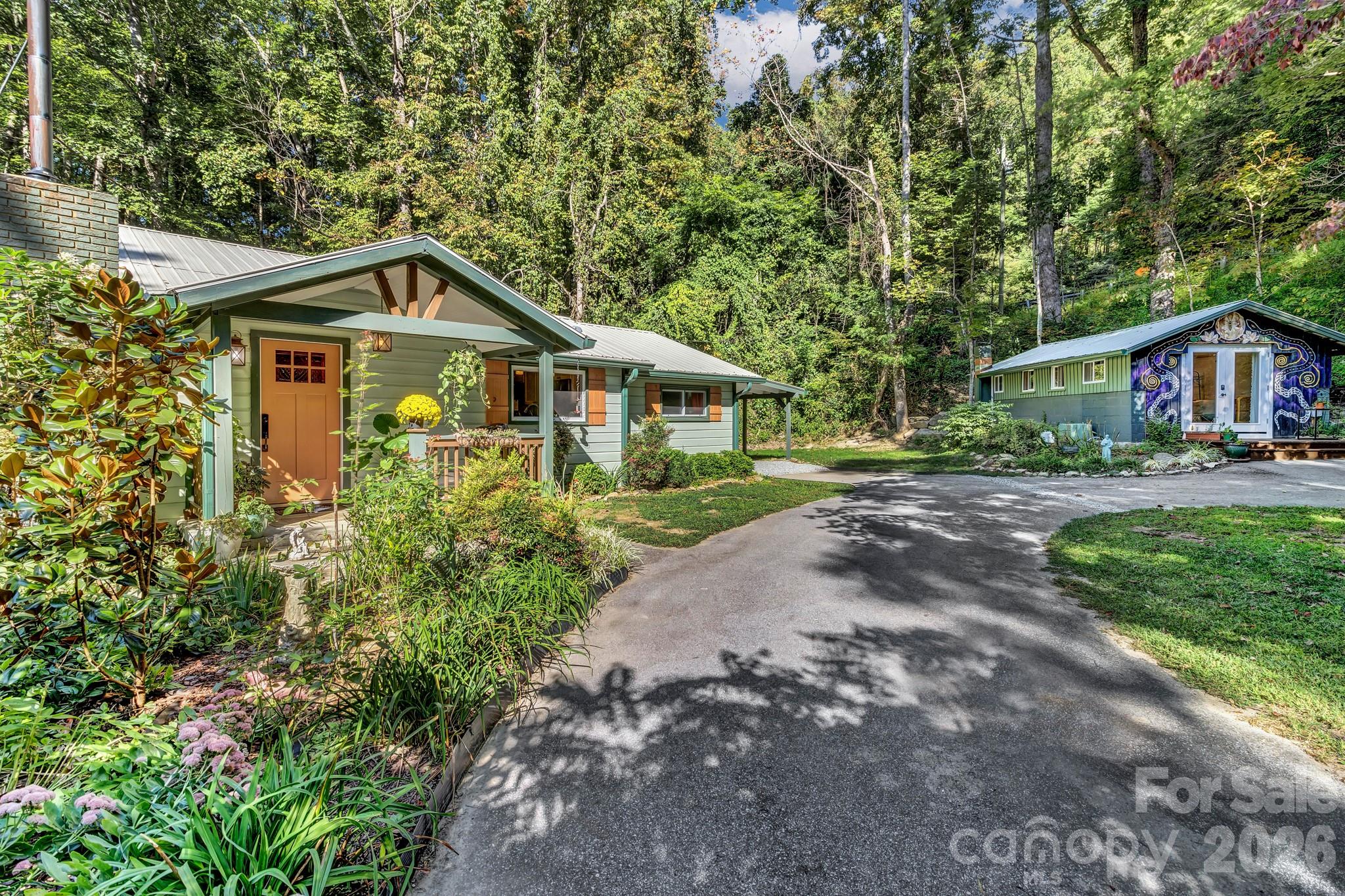 3851 Gerton Highway — Gerton