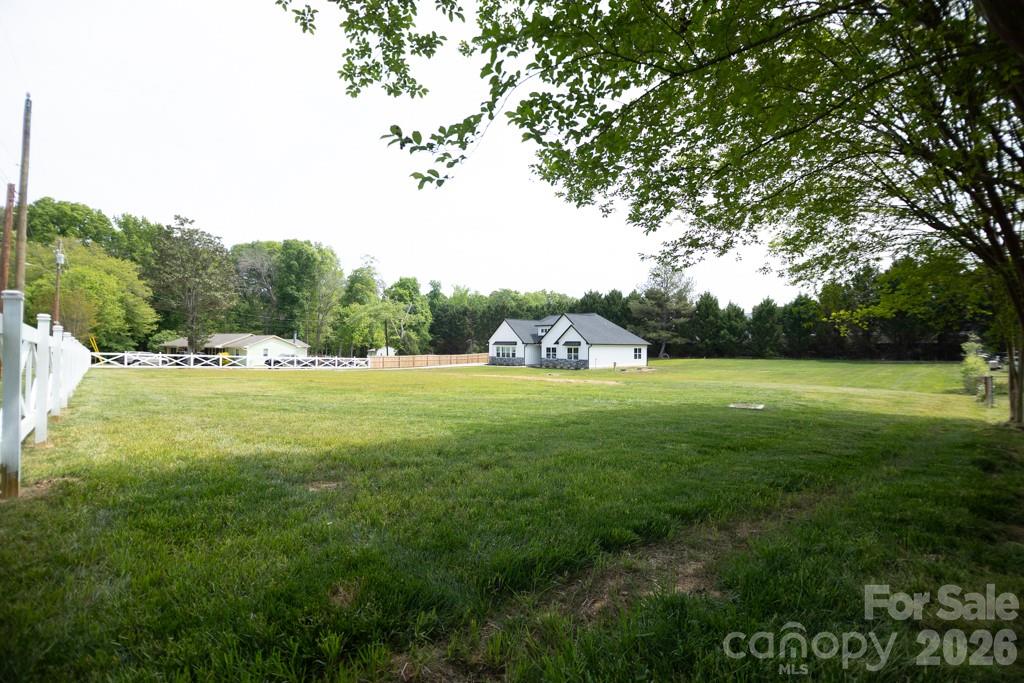 520 Allen Way — Indian Trail