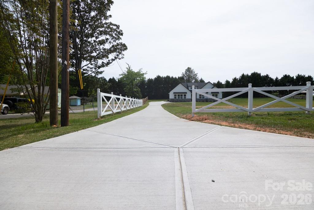 520 Allen Way — Indian Trail