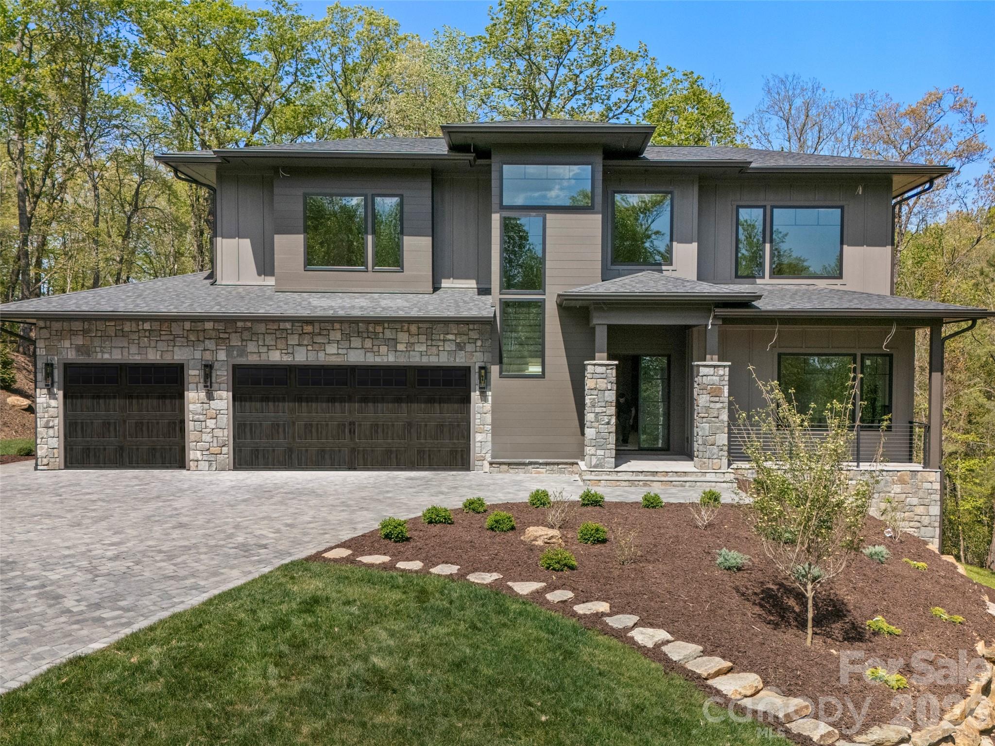 163 Stonefly Drive — Horse Shoe