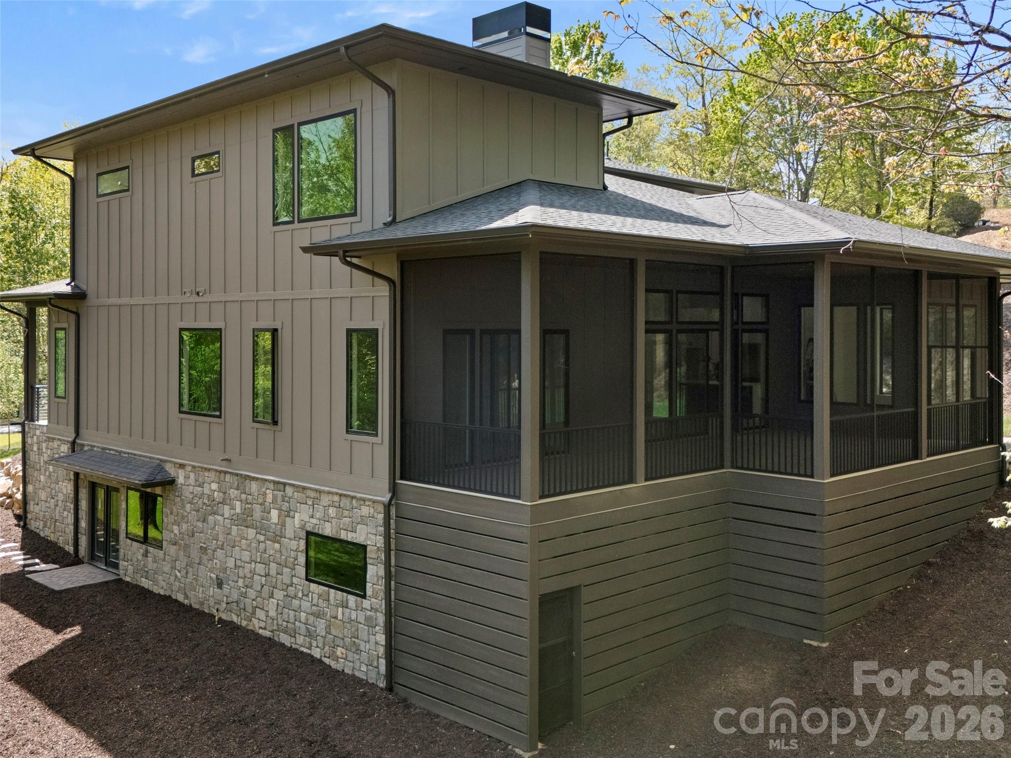163 Stonefly Drive — Horse Shoe