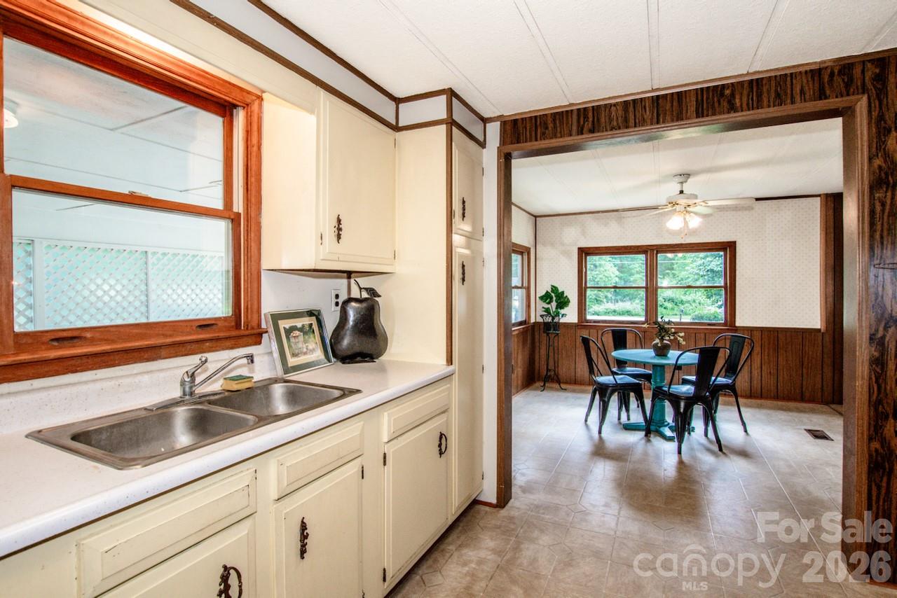 431 Cooper Farm Road — Statesville