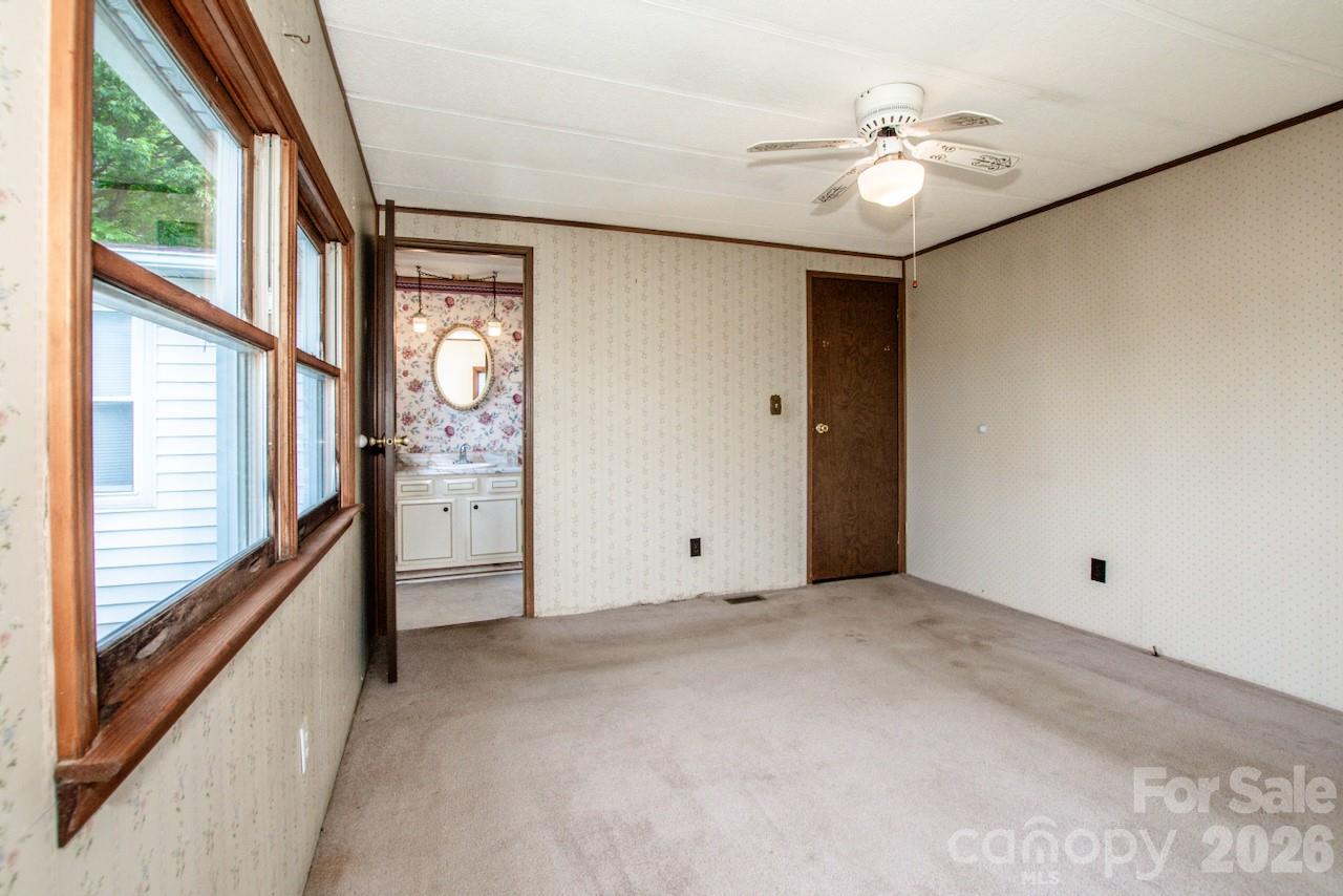 431 Cooper Farm Road — Statesville