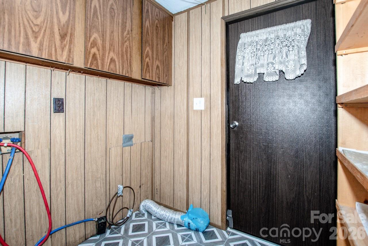 431 Cooper Farm Road — Statesville