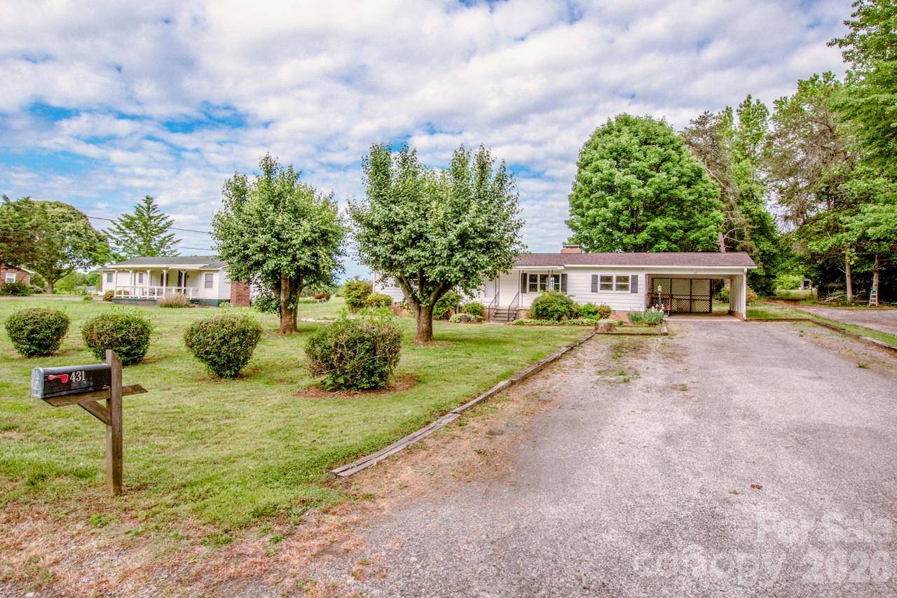 431 Cooper Farm Road — Statesville