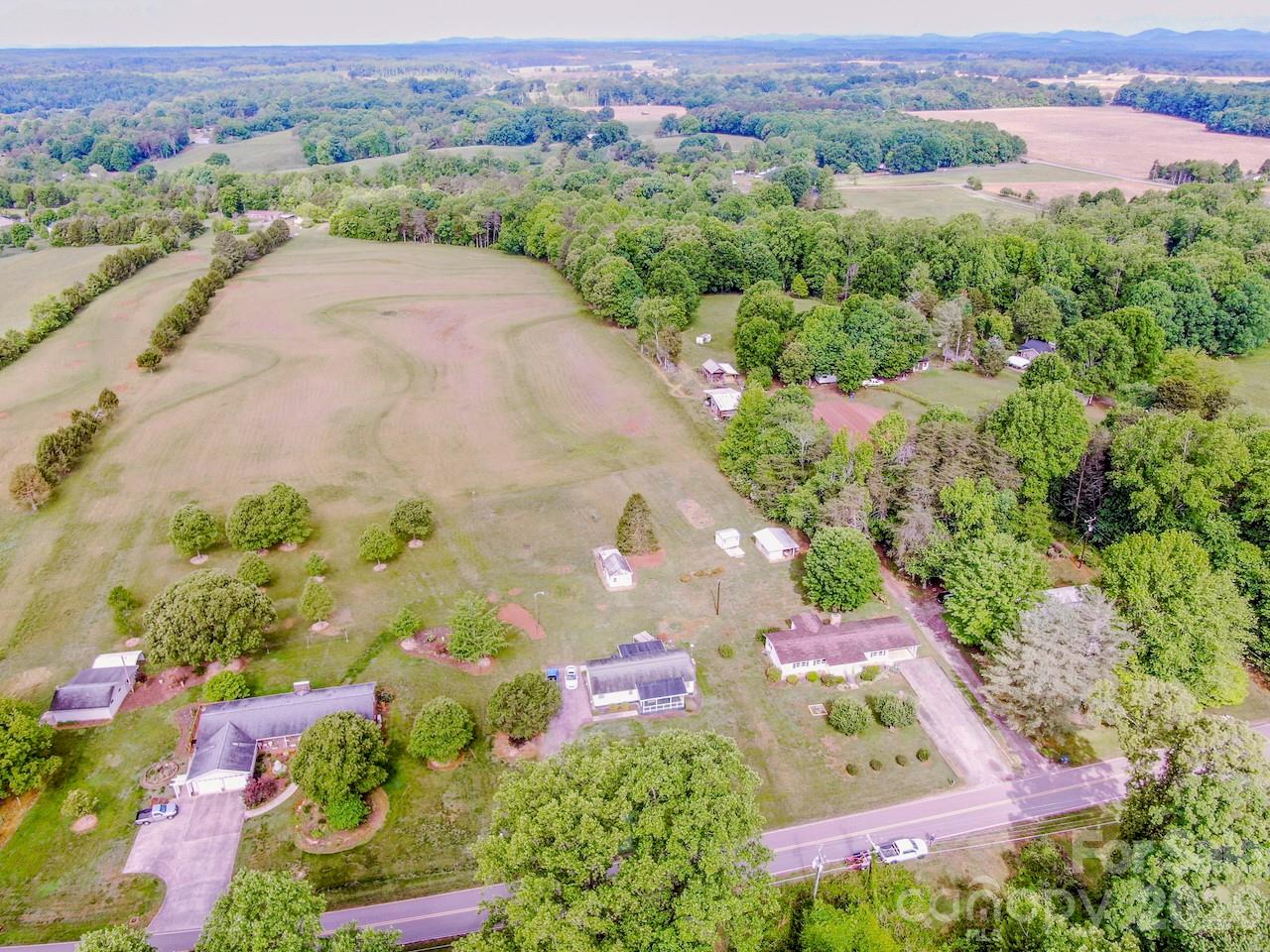 431 Cooper Farm Road — Statesville