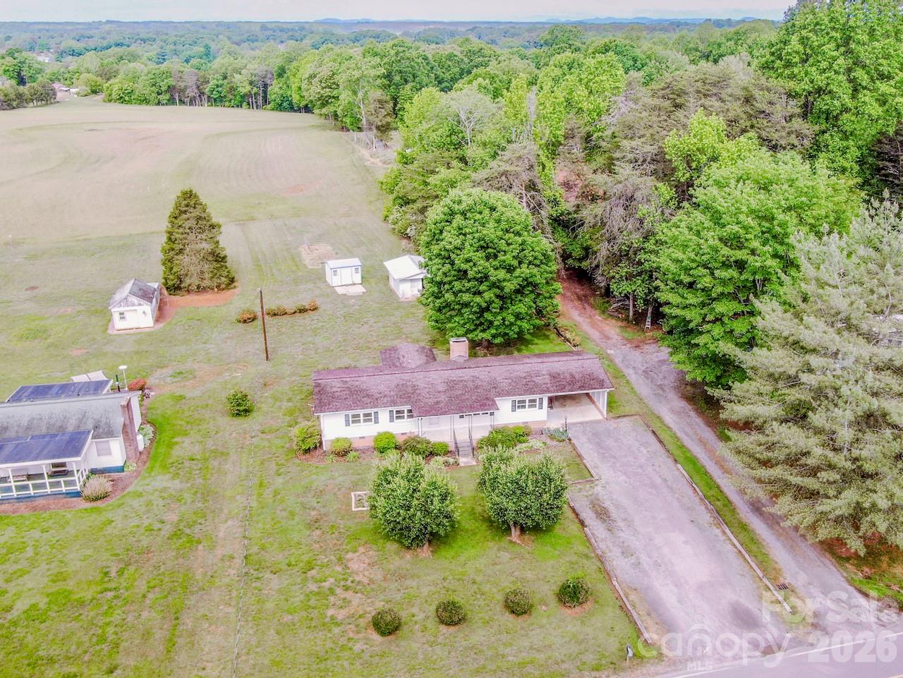 431 Cooper Farm Road — Statesville