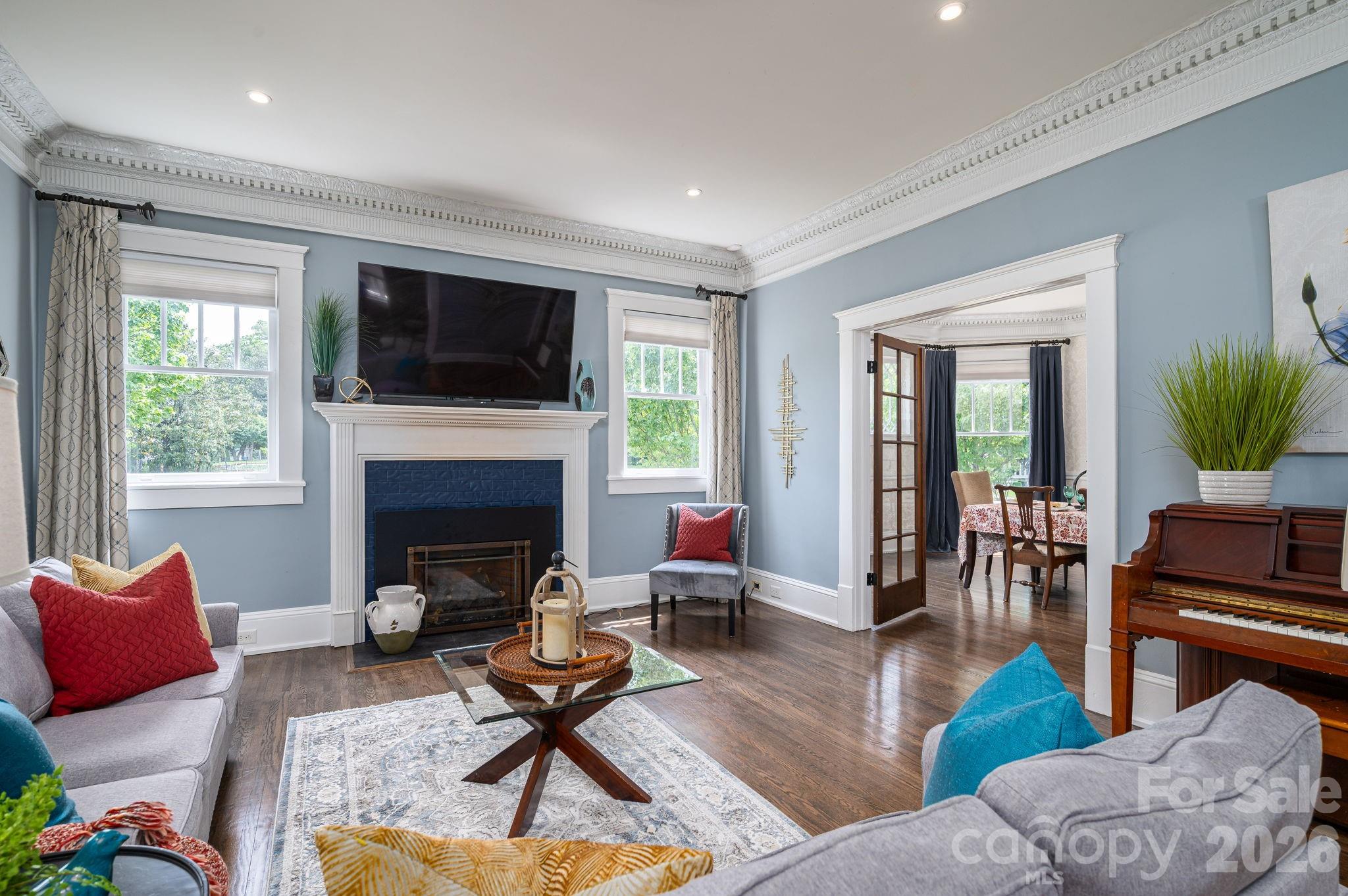 307 N Main Street — Belmont