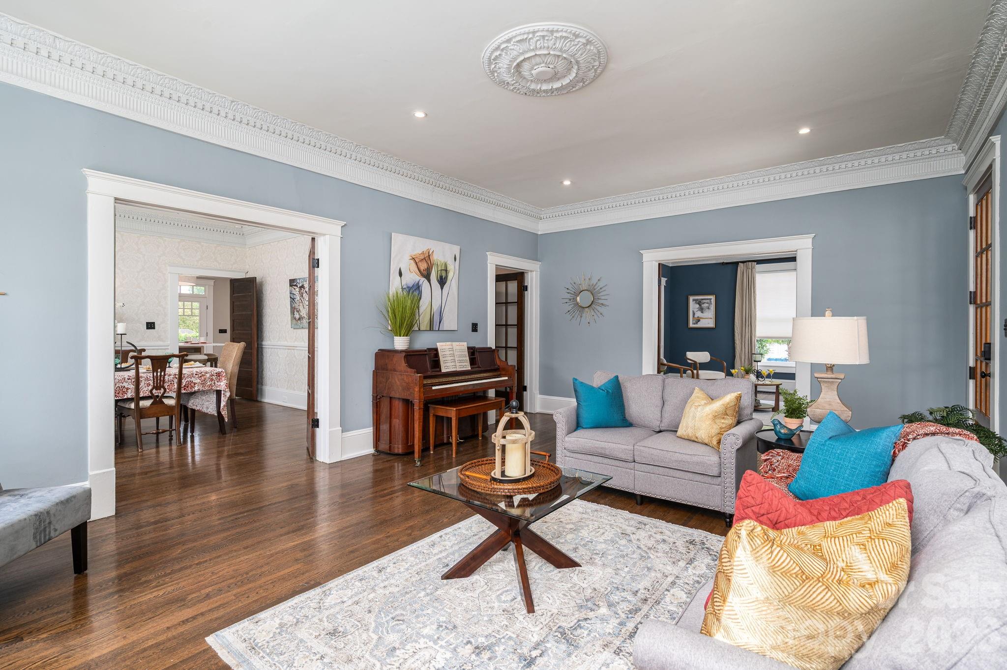 307 N Main Street — Belmont