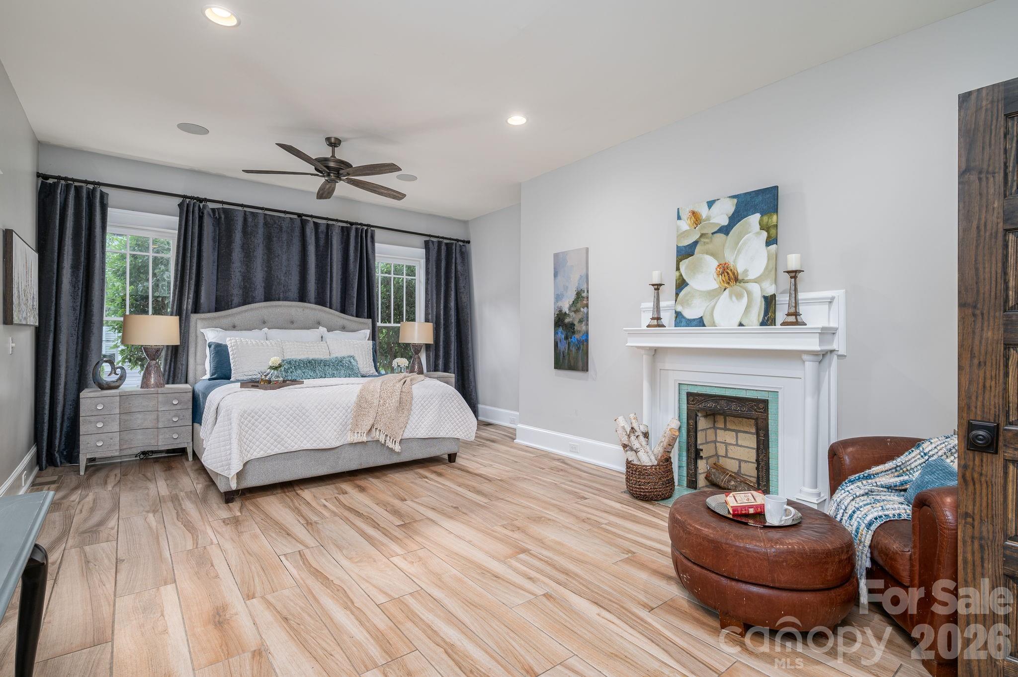 307 N Main Street — Belmont