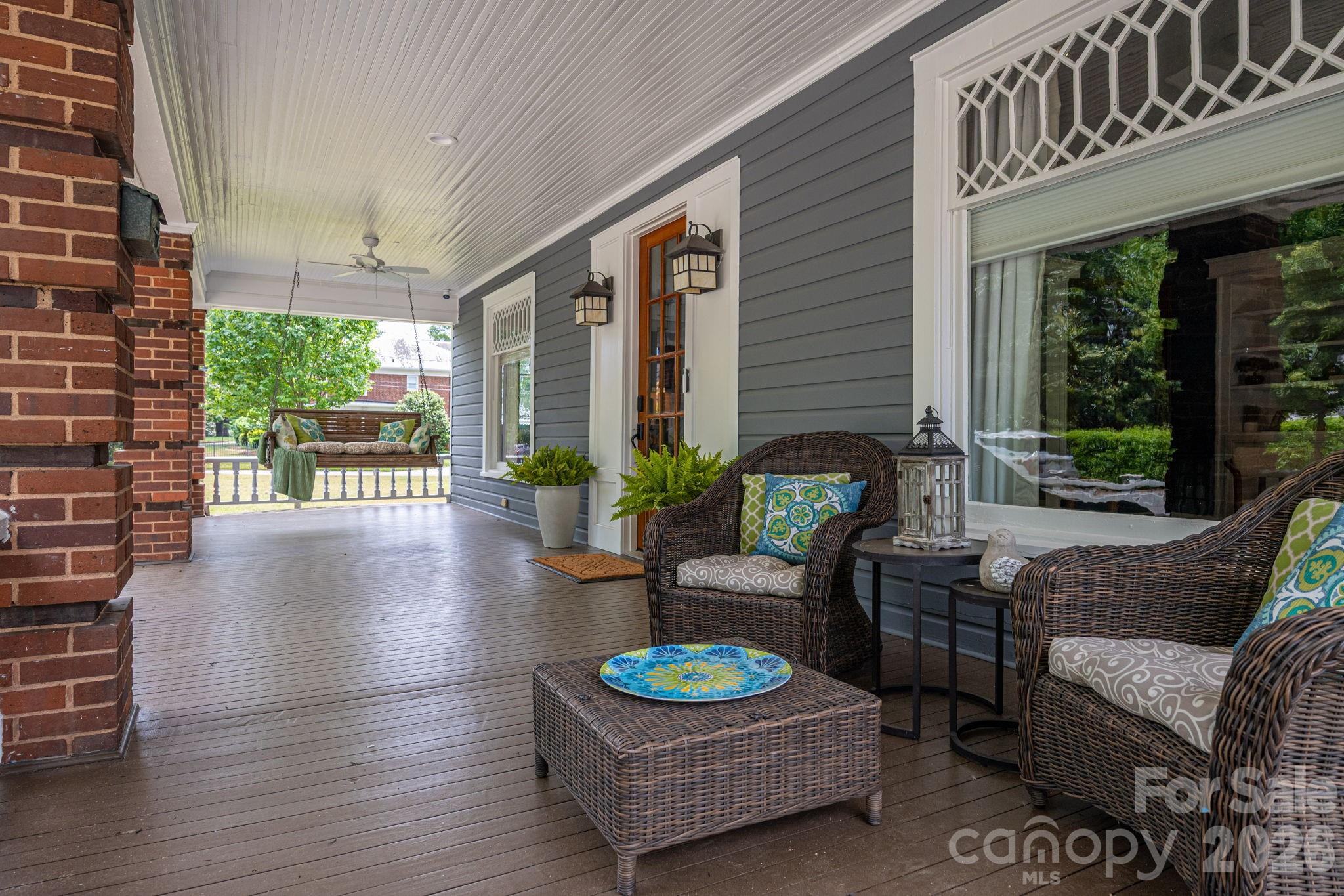 307 N Main Street — Belmont