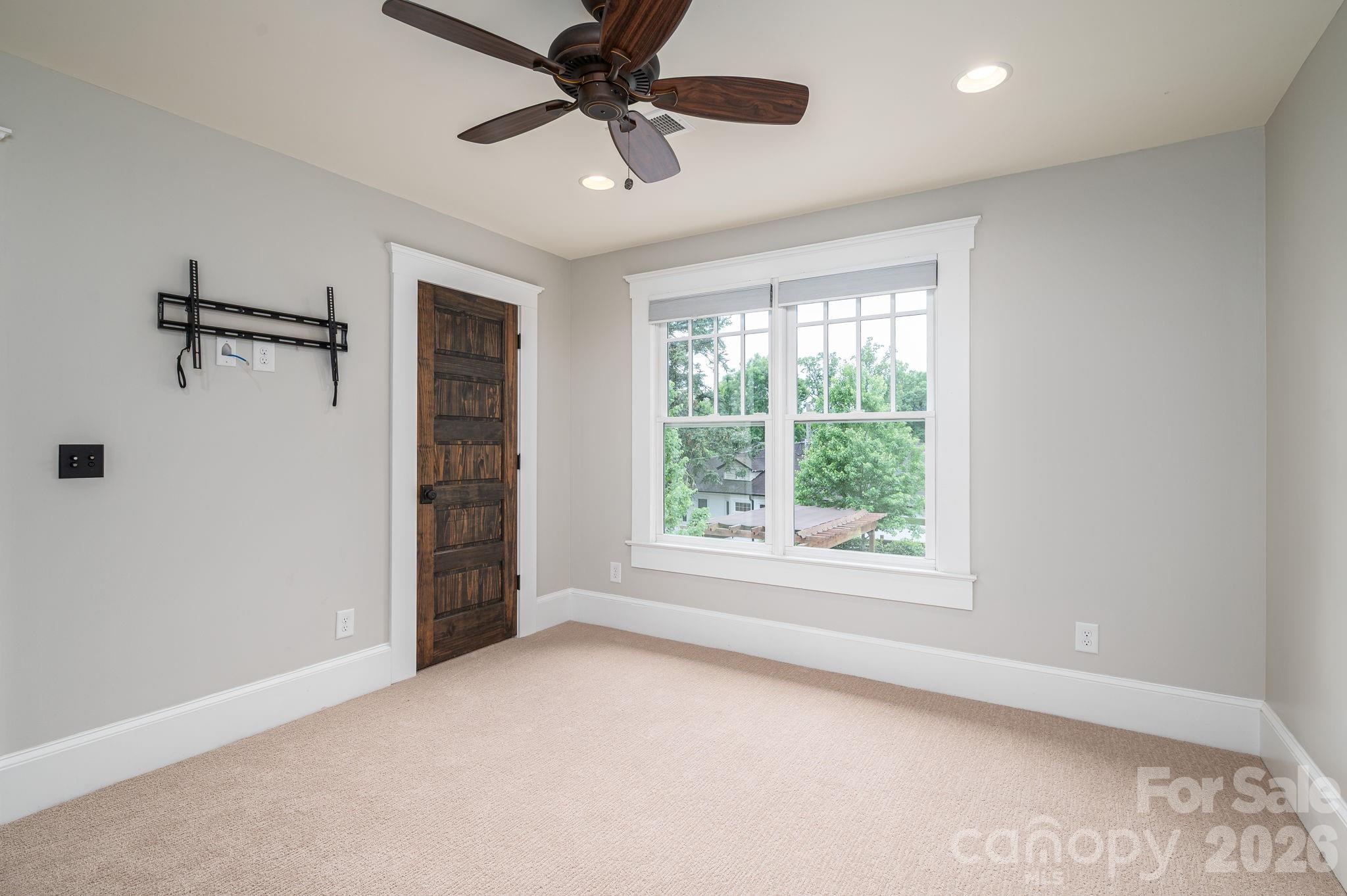 307 N Main Street — Belmont