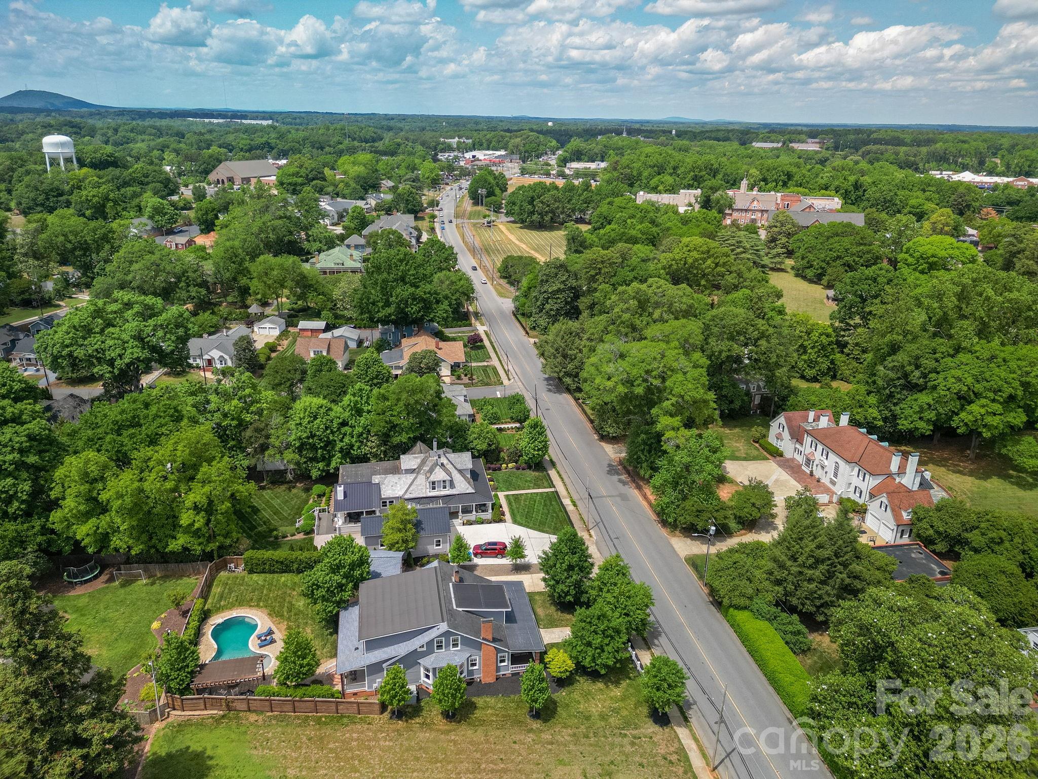 307 N Main Street — Belmont