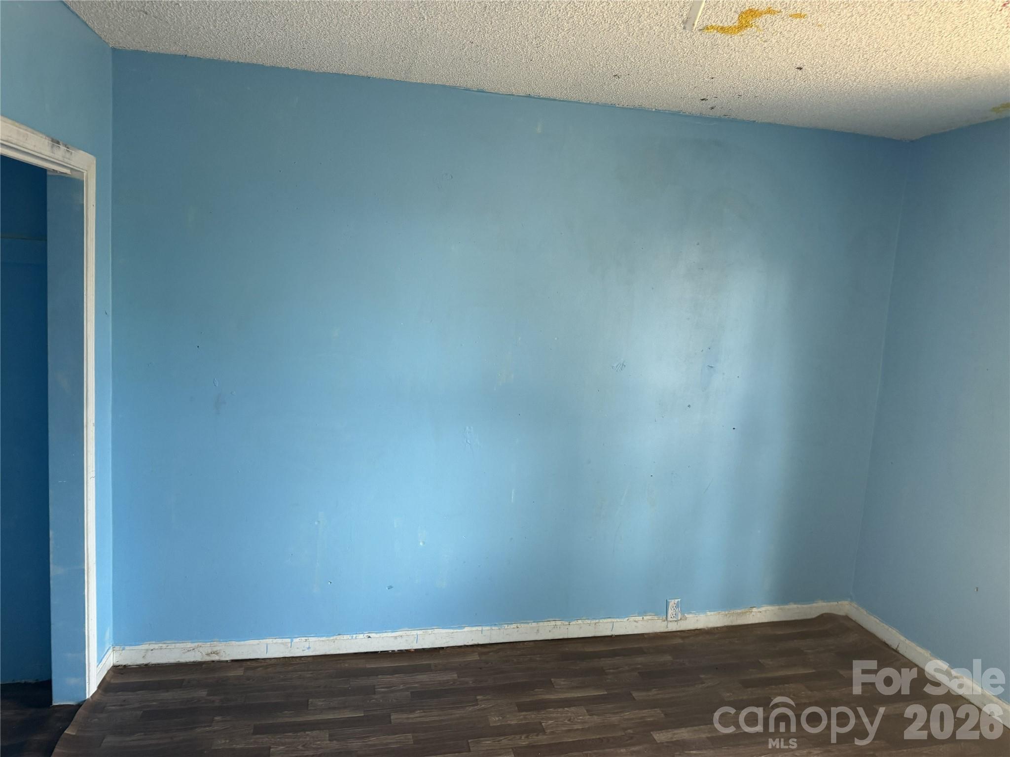 81 Eastview Circle — Asheville