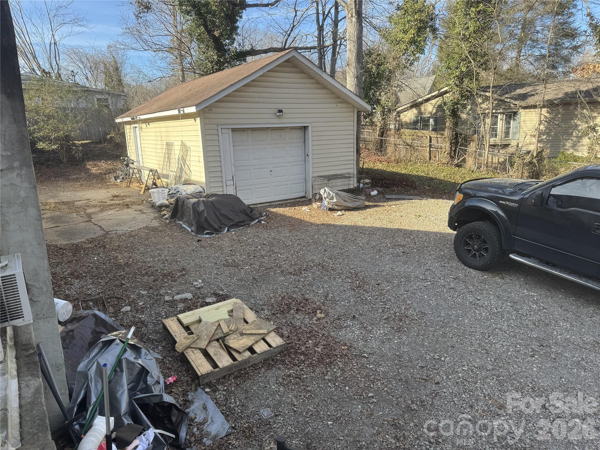 81 Eastview Circle — Asheville