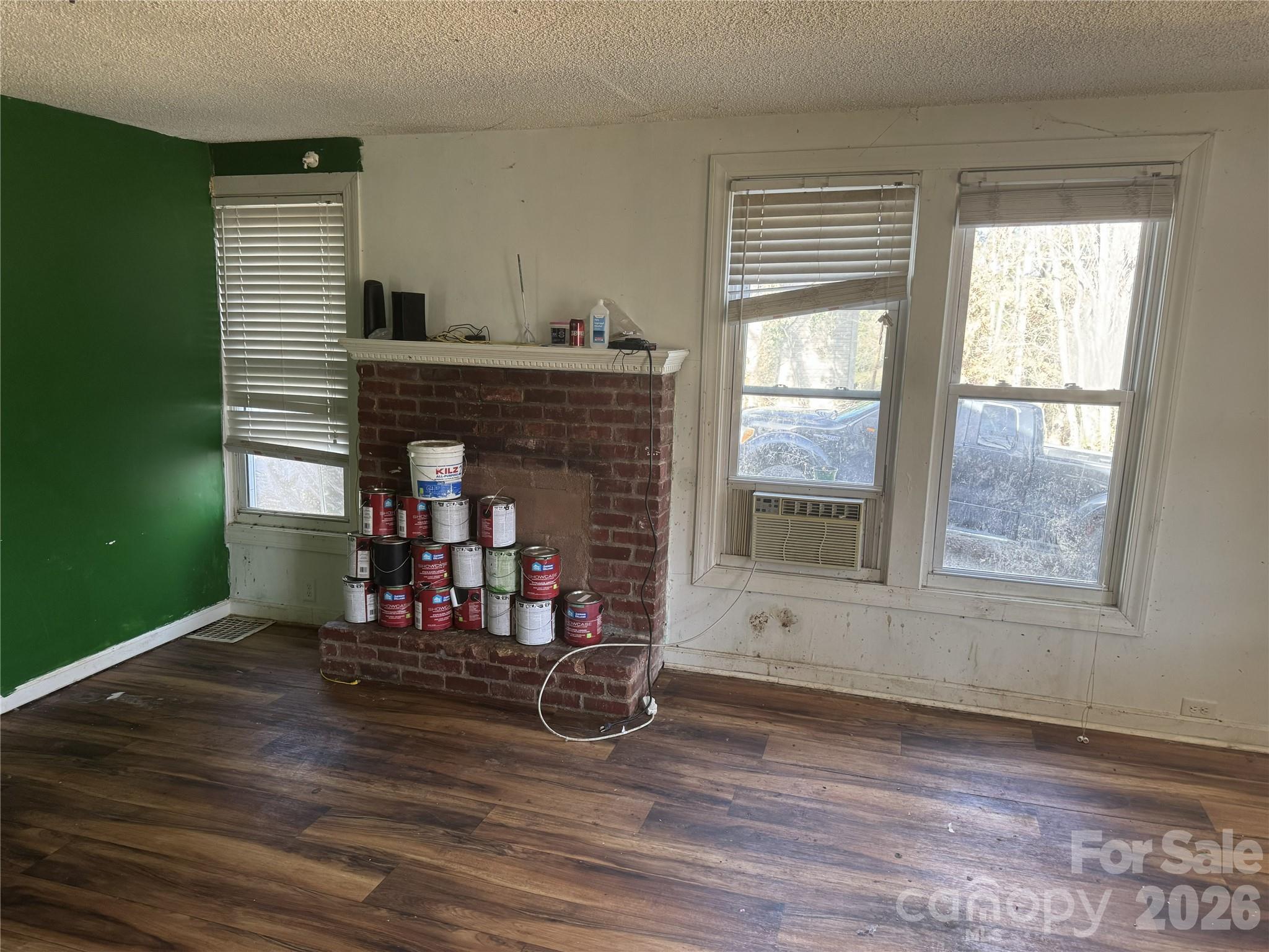 81 Eastview Circle — Asheville
