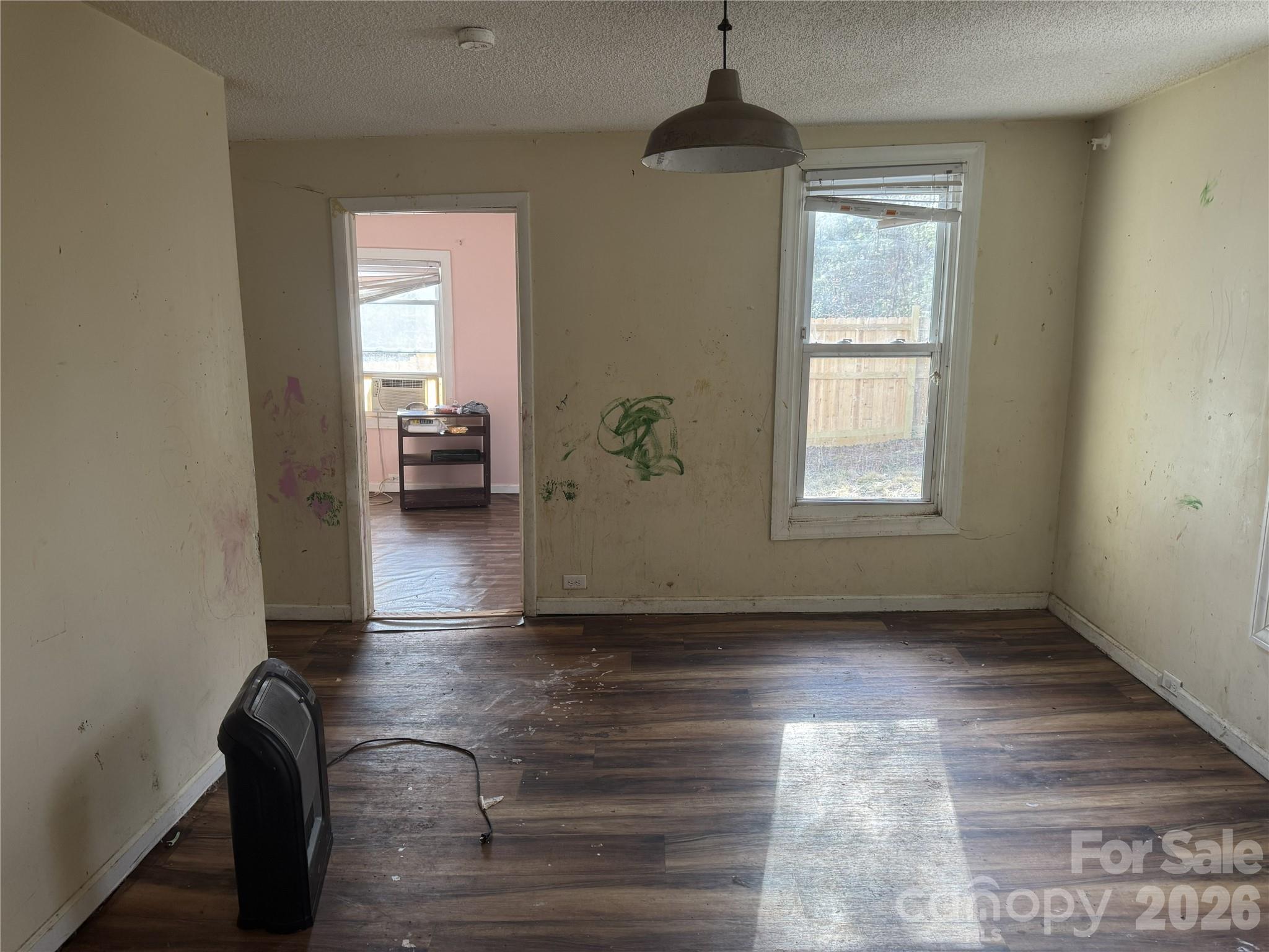 81 Eastview Circle — Asheville