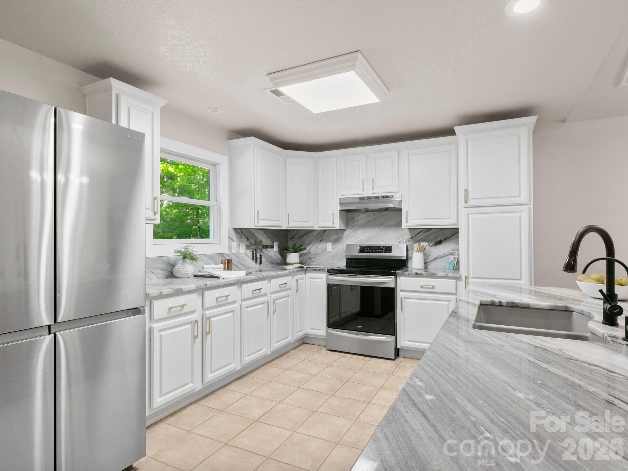 220 Jones Court — Lake Lure