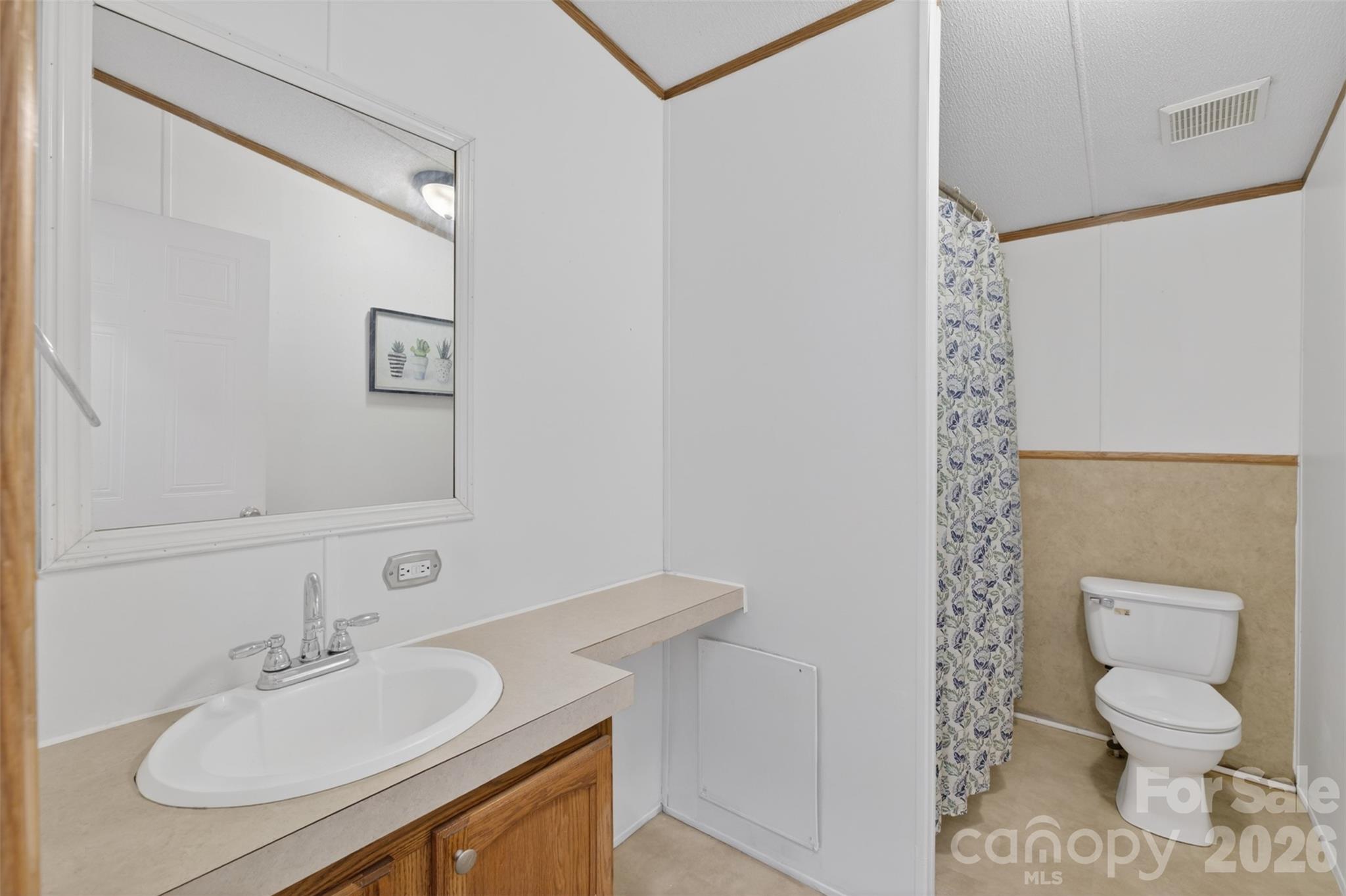 4137 Alderbrook Court — Lenoir
