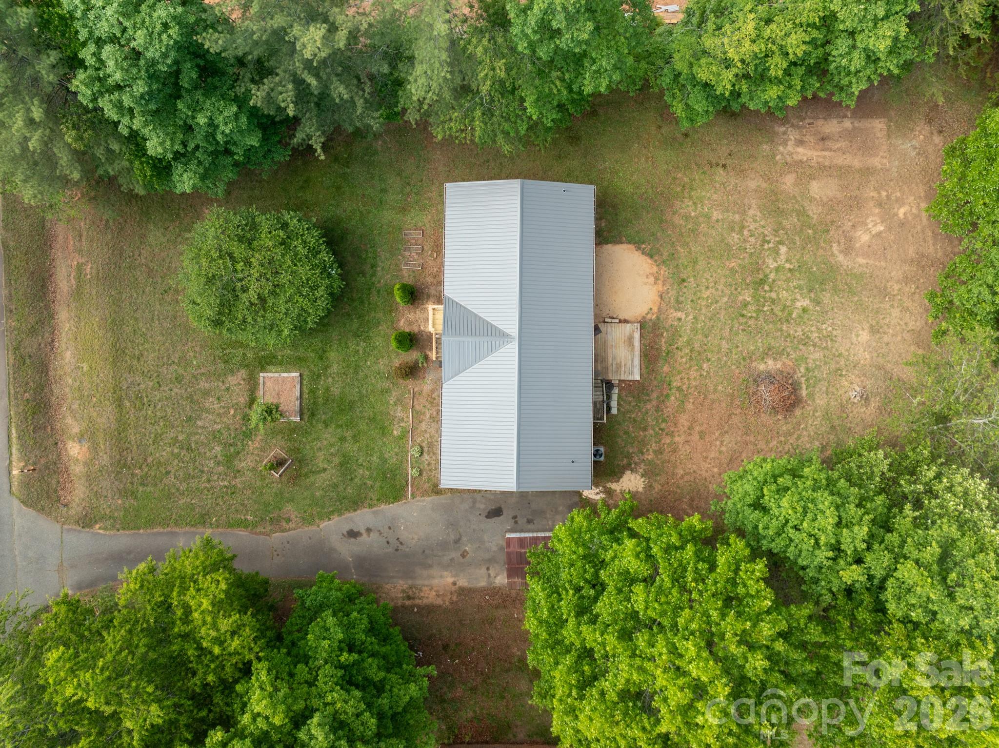 4137 Alderbrook Court — Lenoir