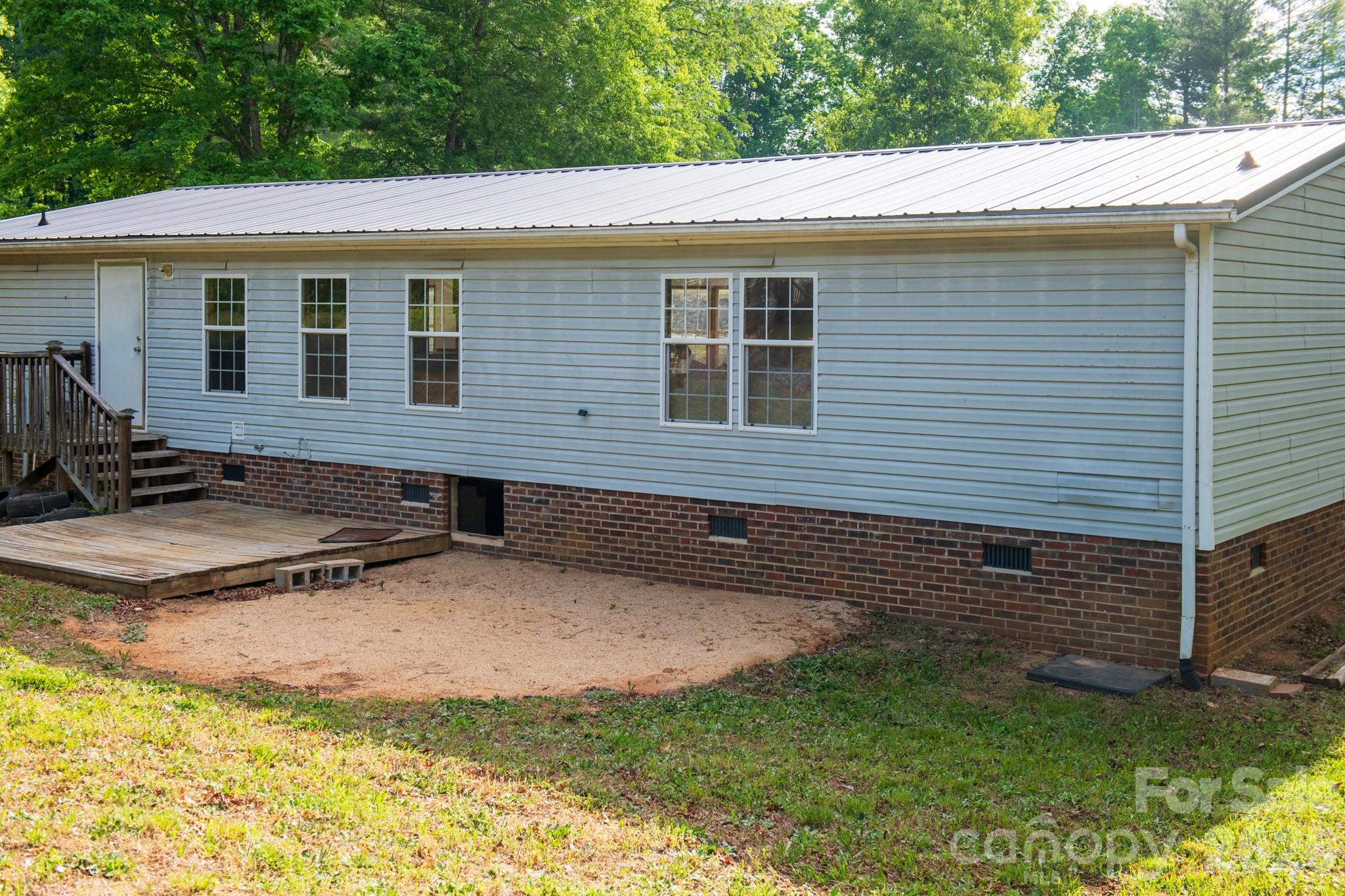 4137 Alderbrook Court — Lenoir
