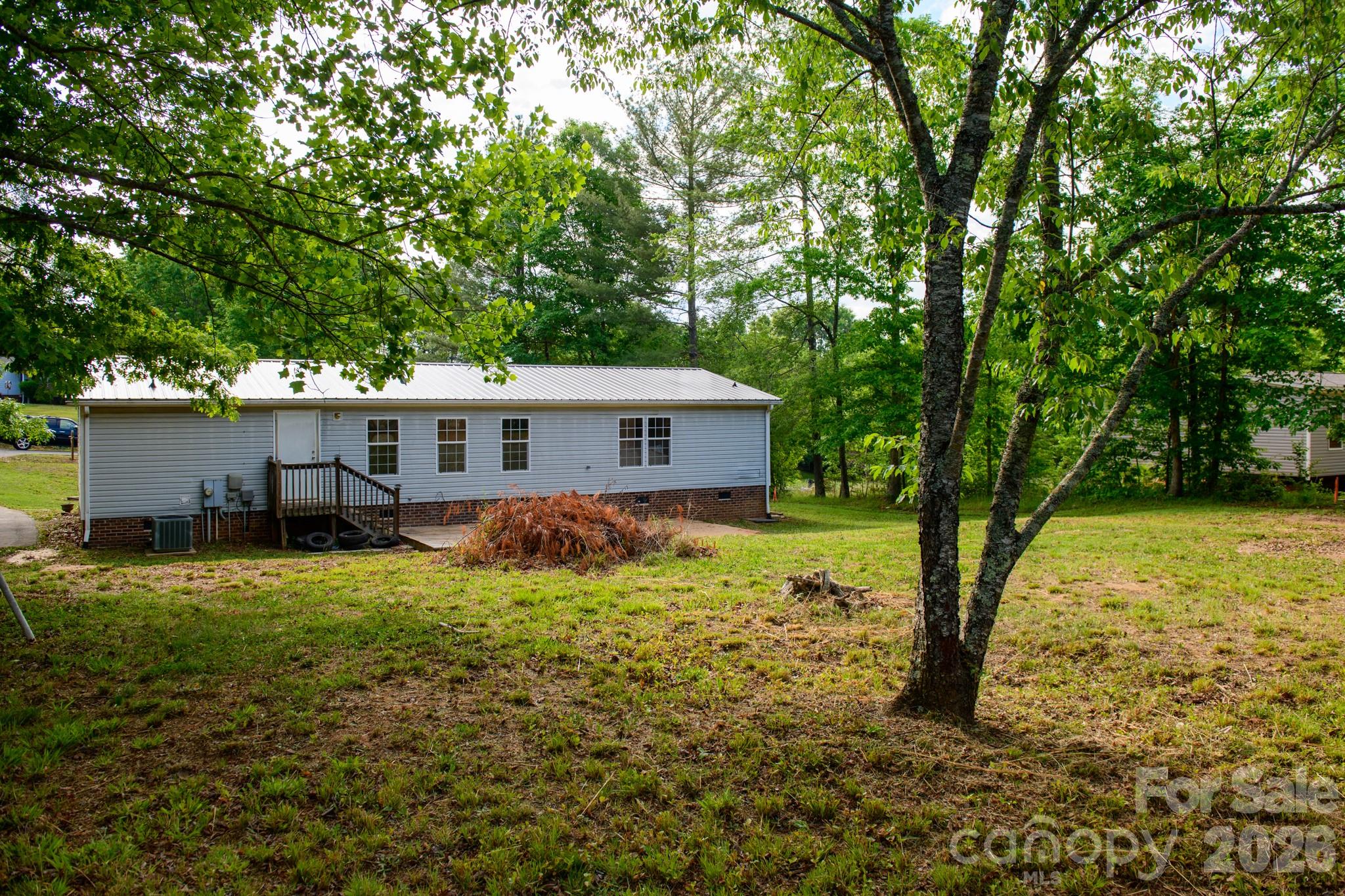 4137 Alderbrook Court — Lenoir
