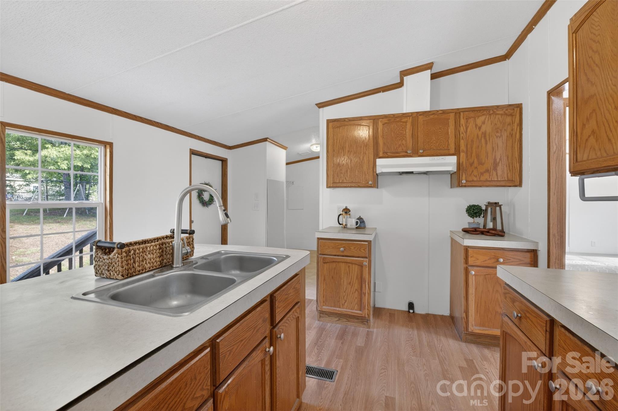 4137 Alderbrook Court — Lenoir