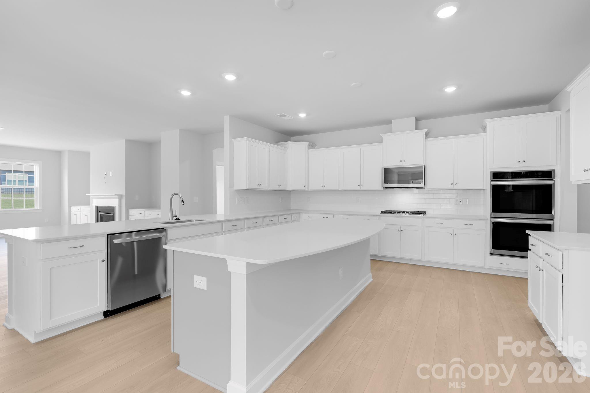 4290 Camden Glen Road #162 — Lancaster