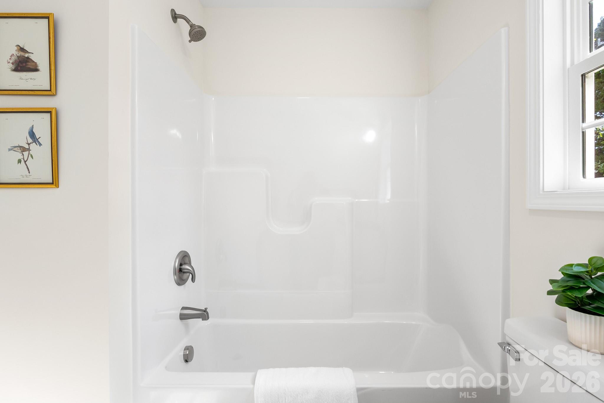 805 Hunter Street — York