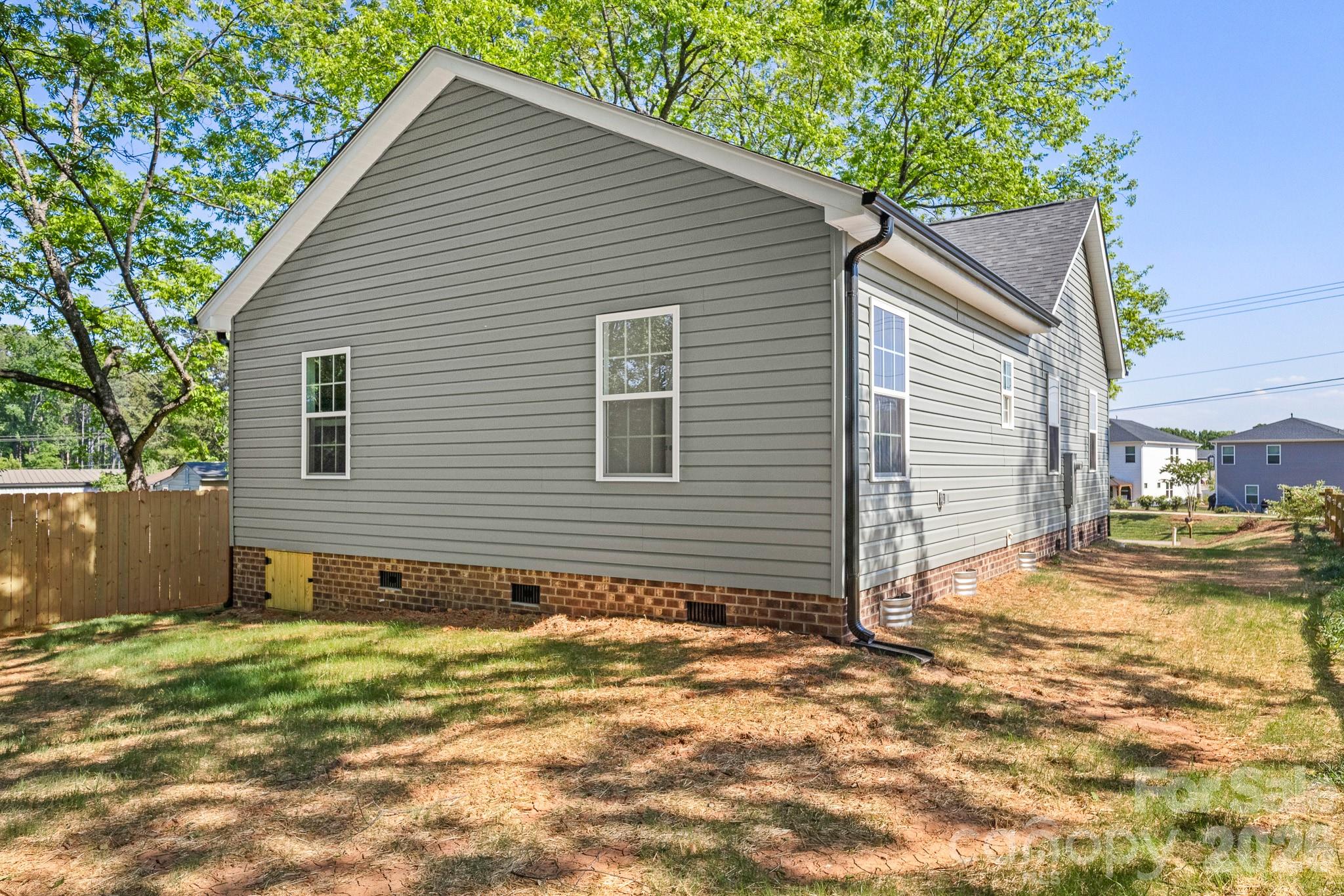 805 Hunter Street — York