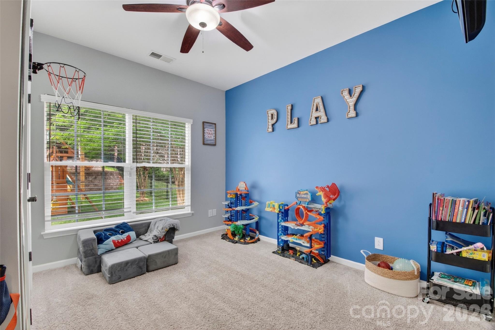 16027 Grafham Circle — Huntersville
