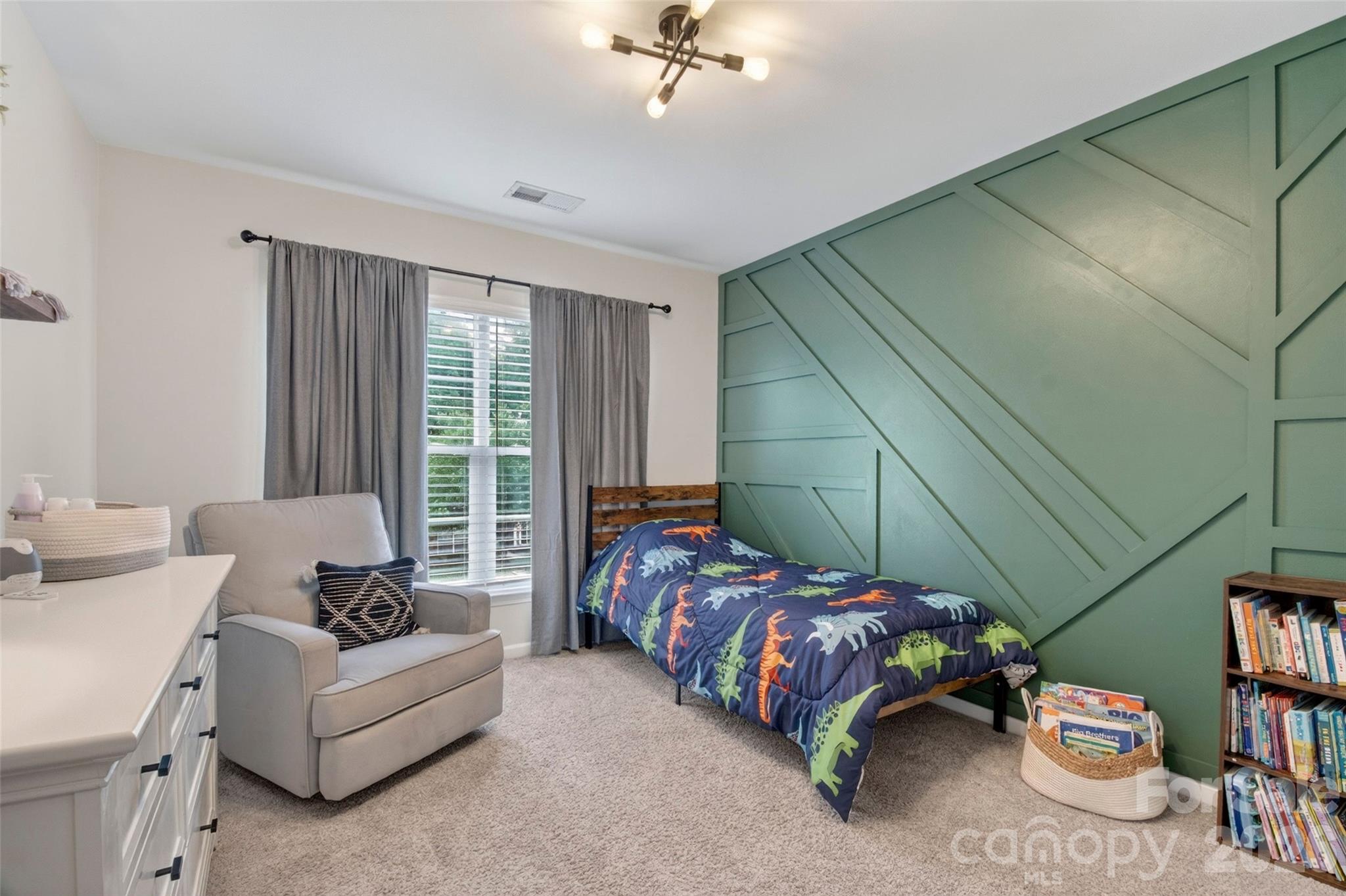 16027 Grafham Circle — Huntersville