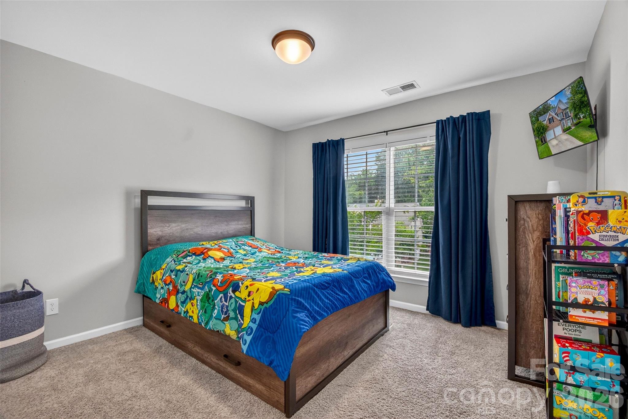 16027 Grafham Circle — Huntersville