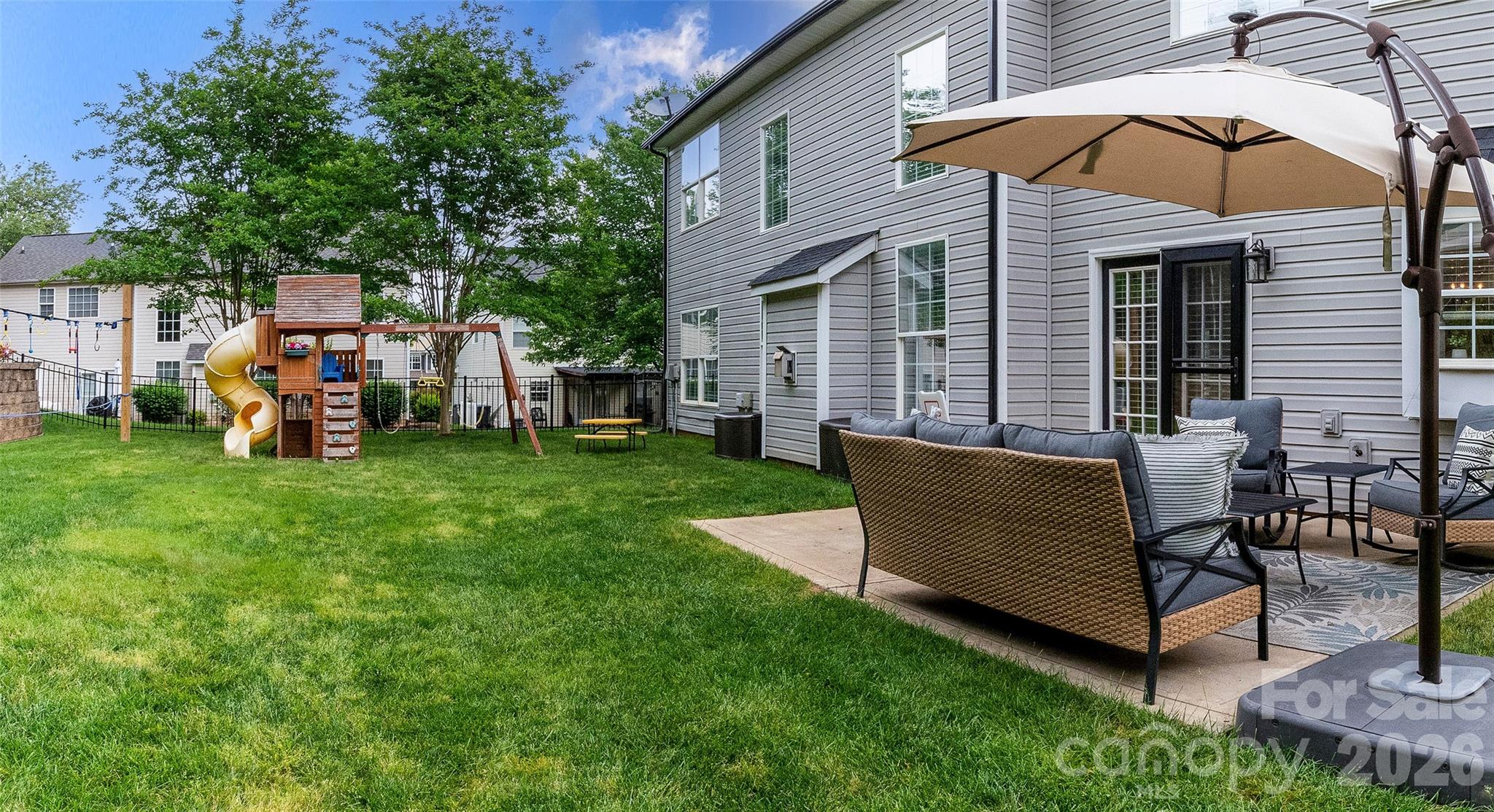 16027 Grafham Circle — Huntersville