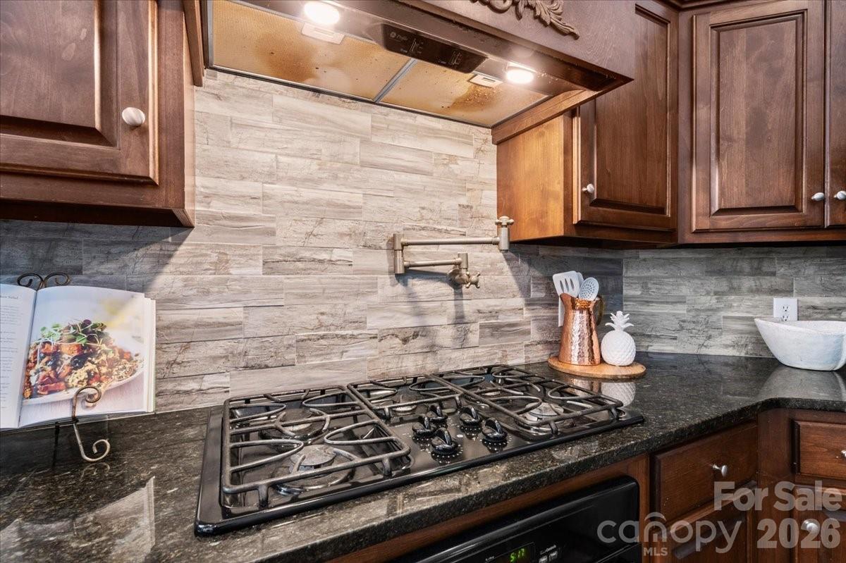 411 Chapman Street — Chesterfield