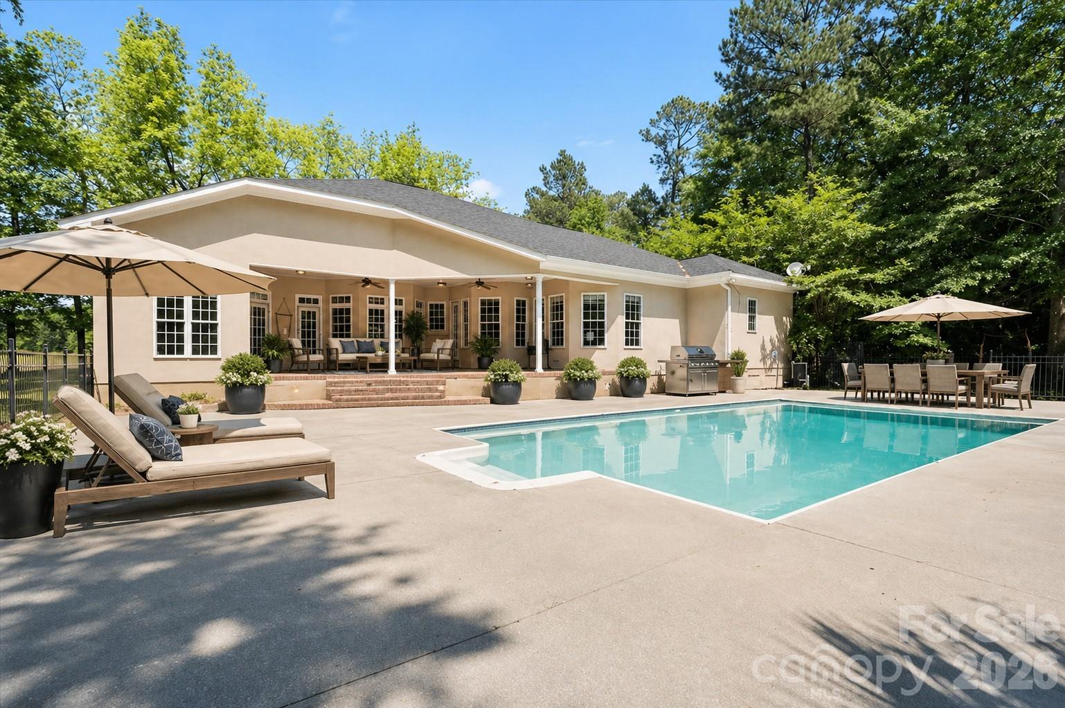 411 Chapman Street — Chesterfield