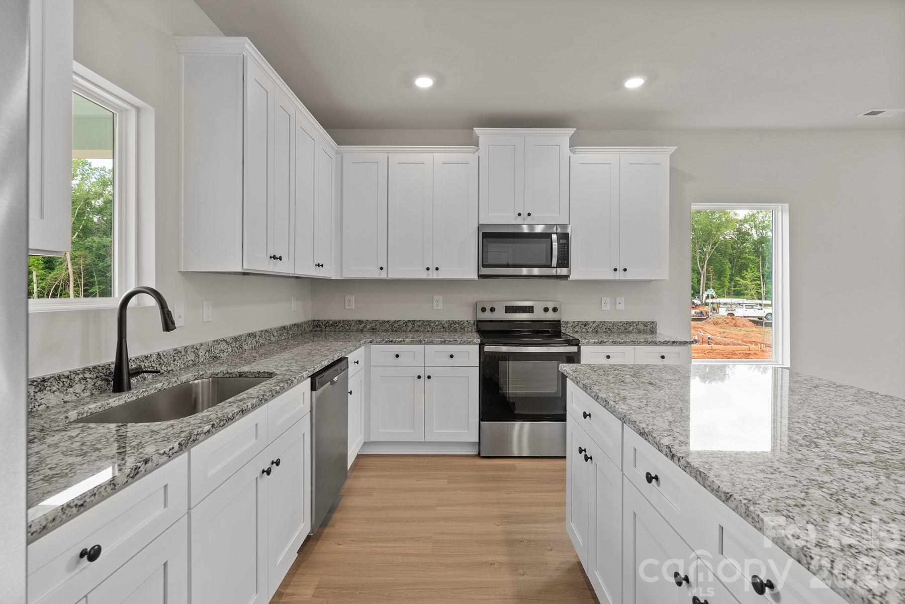 6602 Fairford Drive — Charlotte