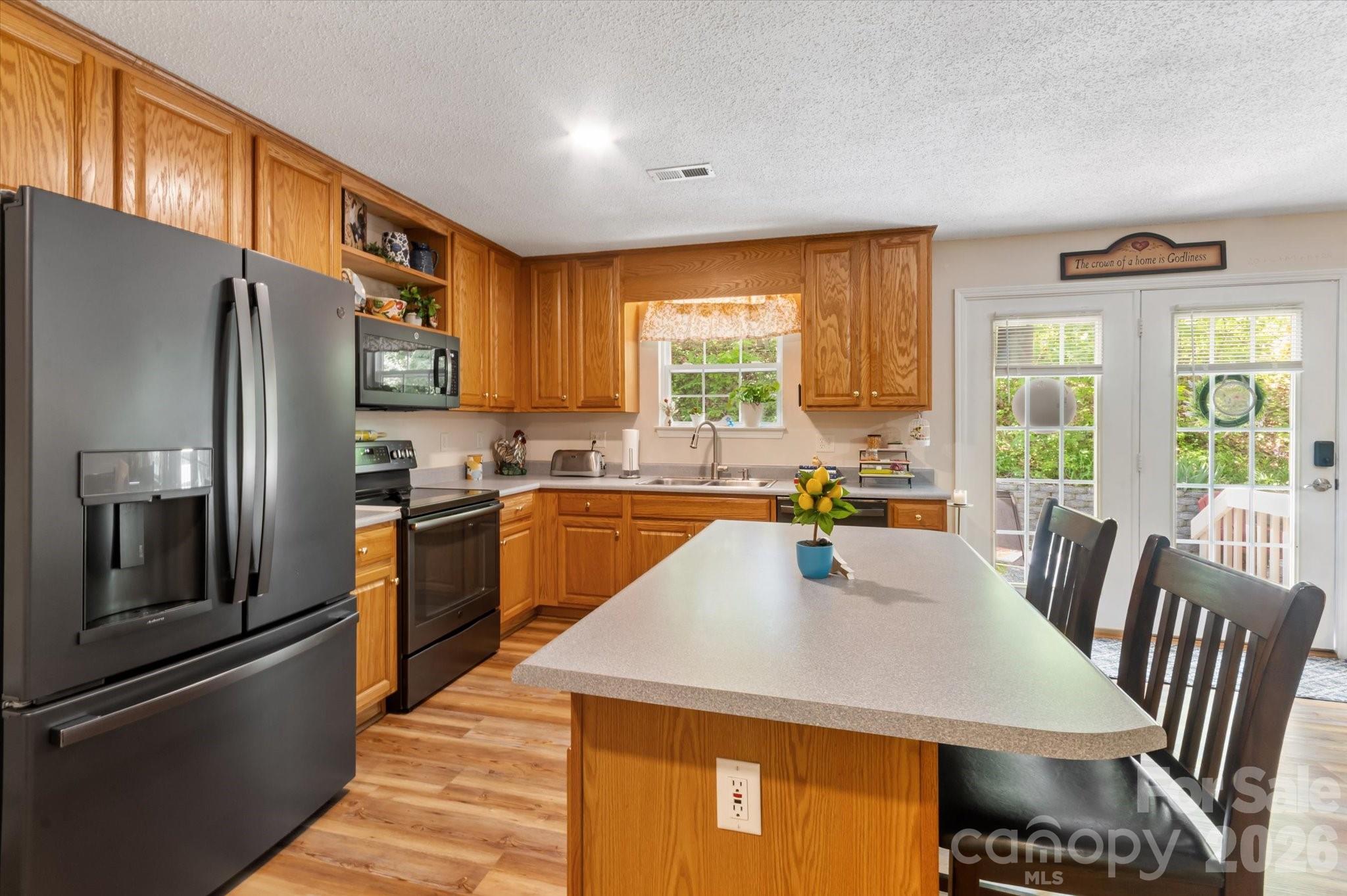 12 Hutchinson Woods — Fletcher