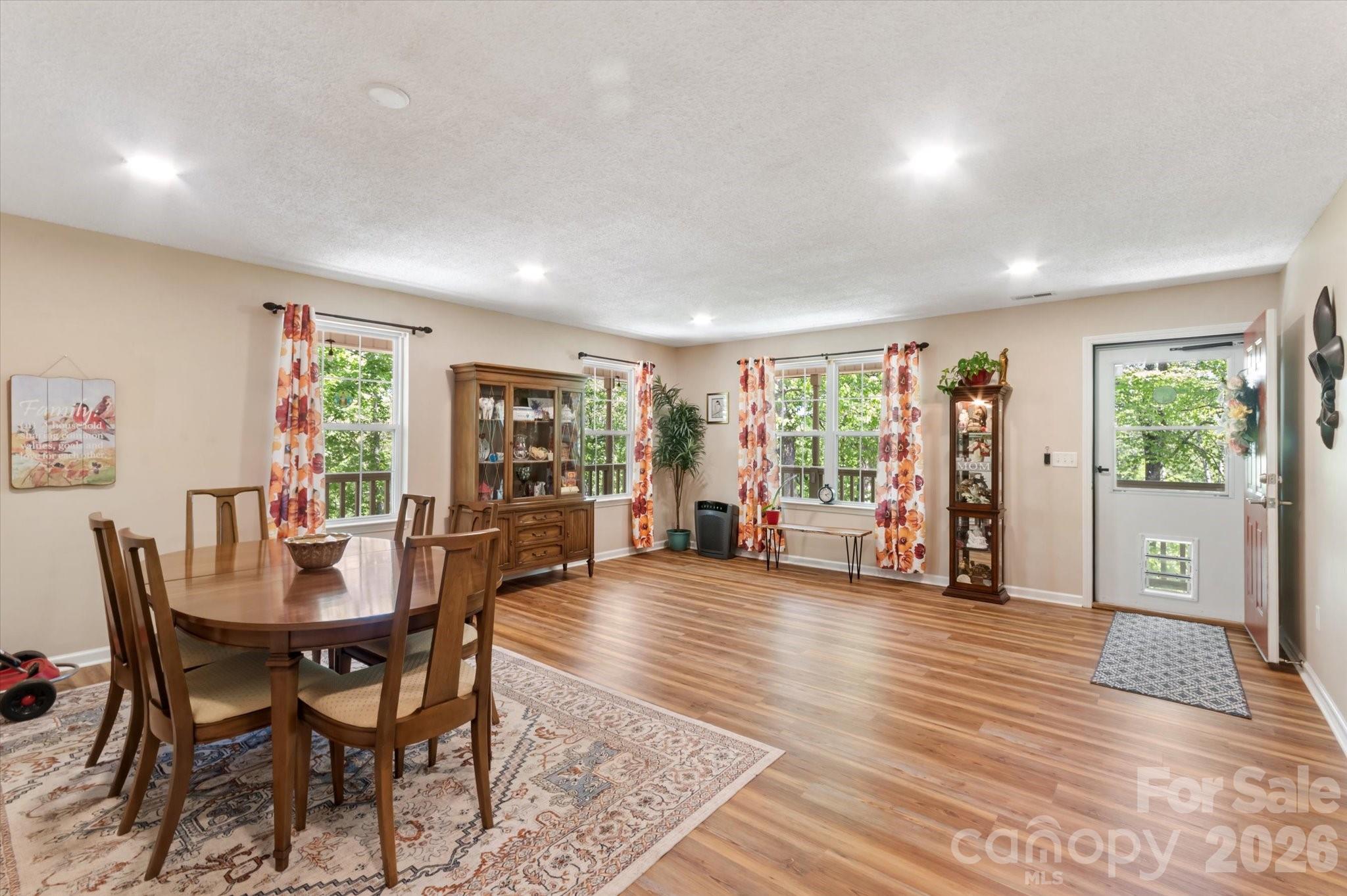 12 Hutchinson Woods — Fletcher