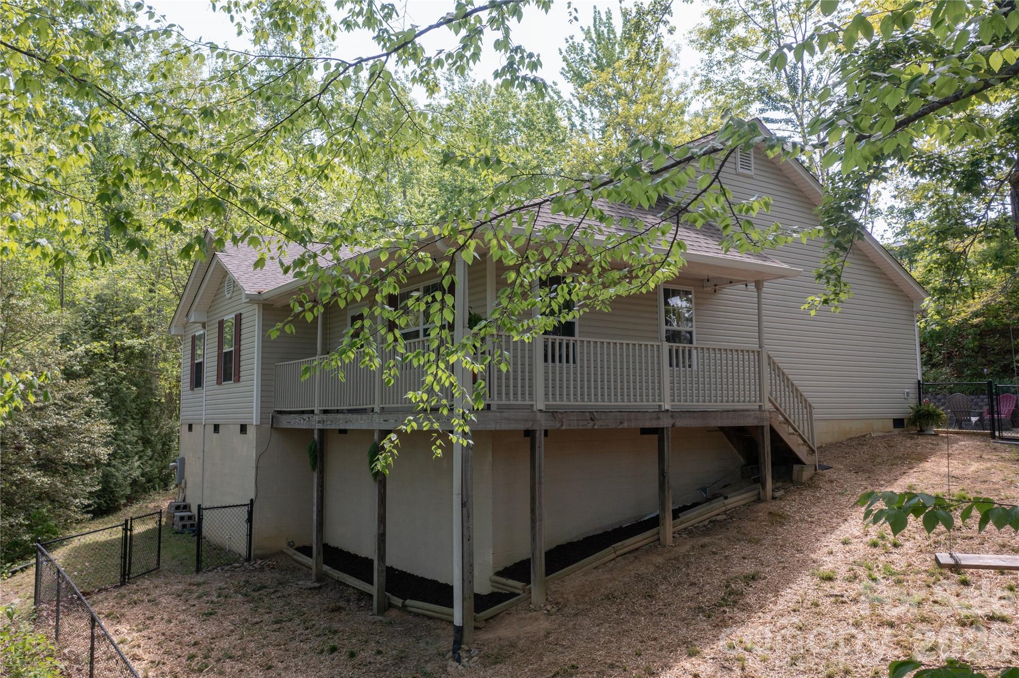 12 Hutchinson Woods — Fletcher