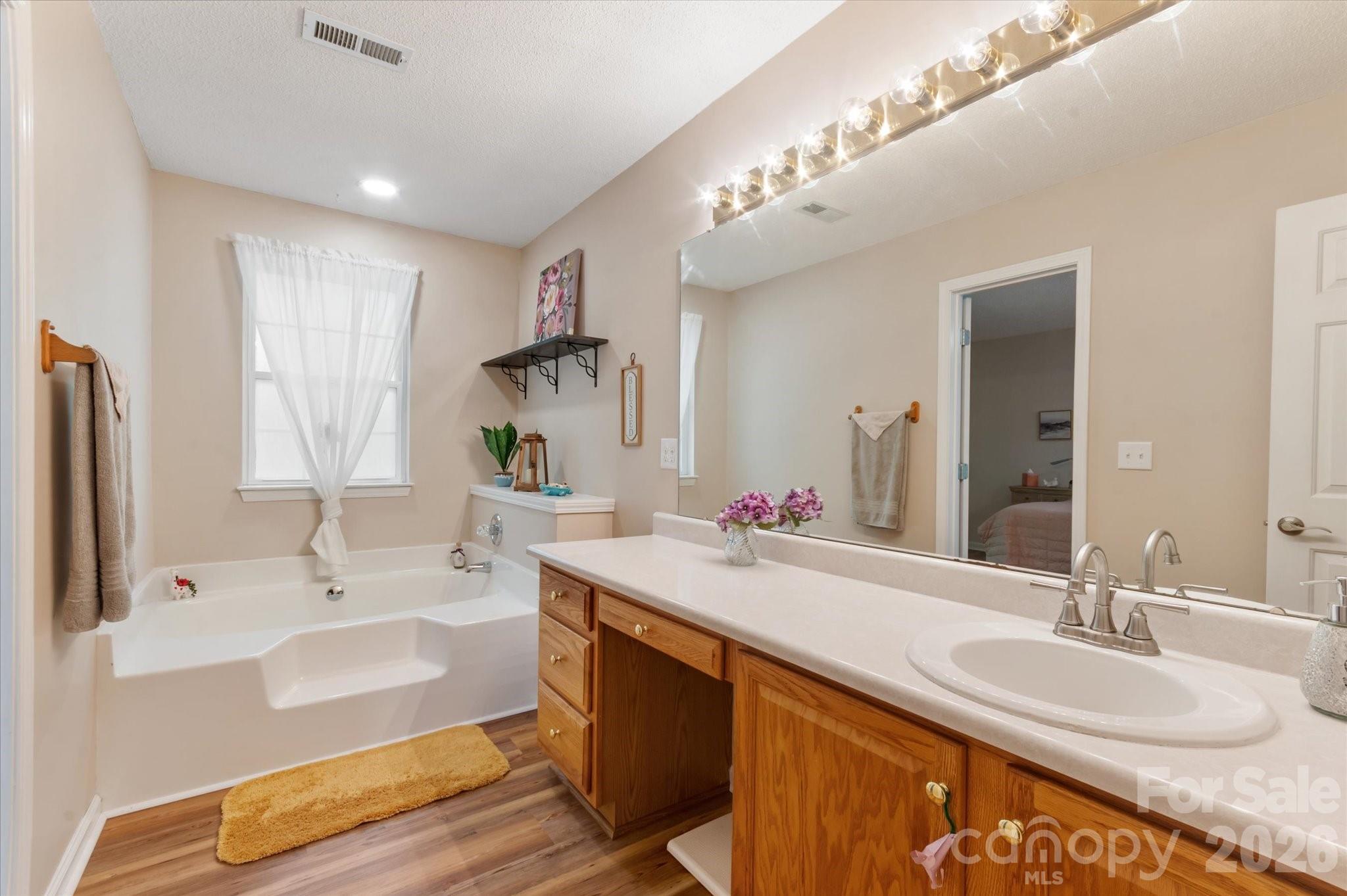 12 Hutchinson Woods — Fletcher
