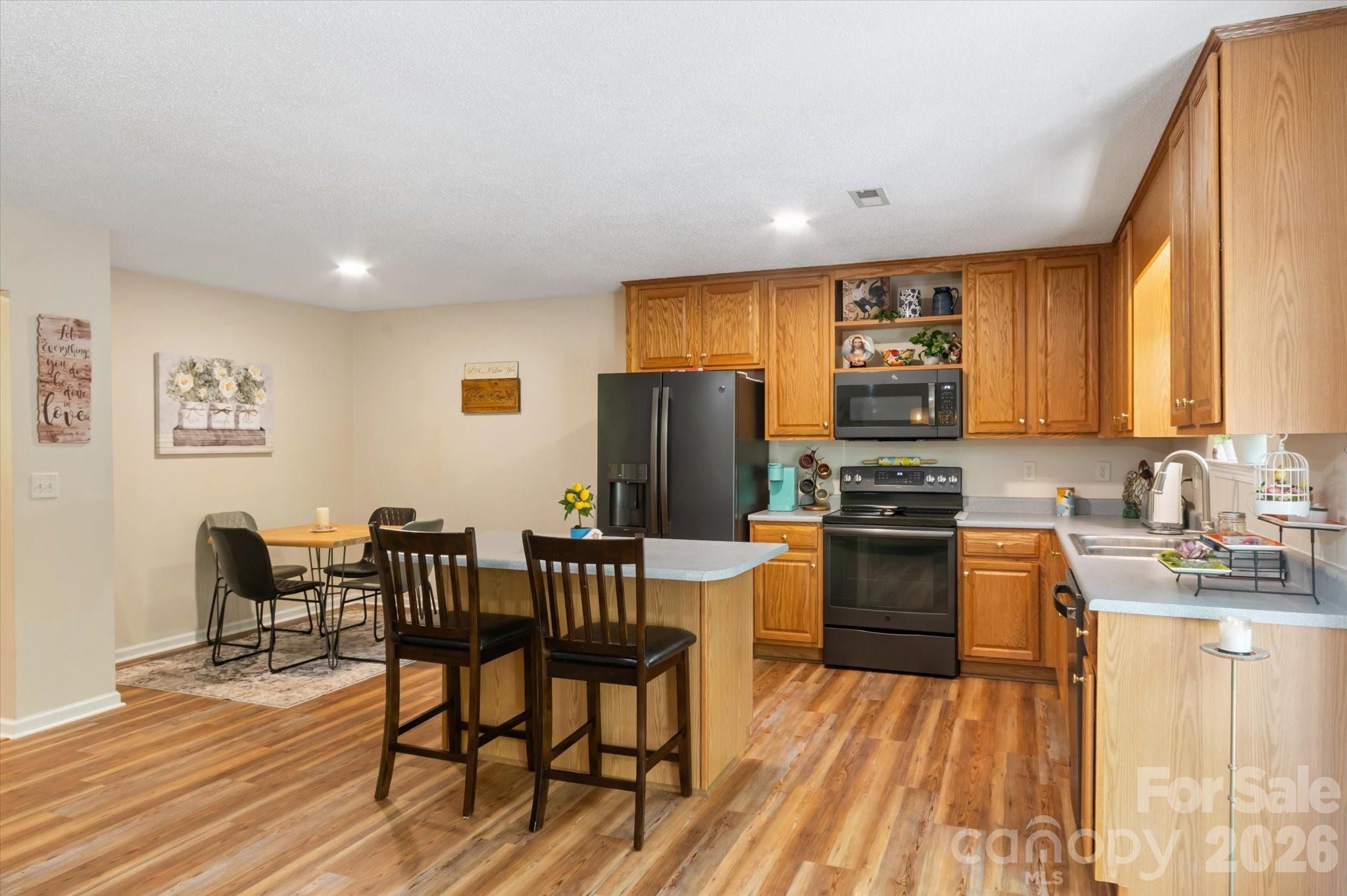 12 Hutchinson Woods — Fletcher