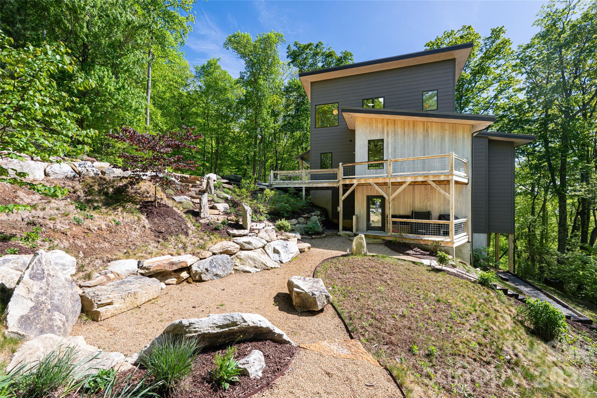 77 Mcintyre Drive — Asheville